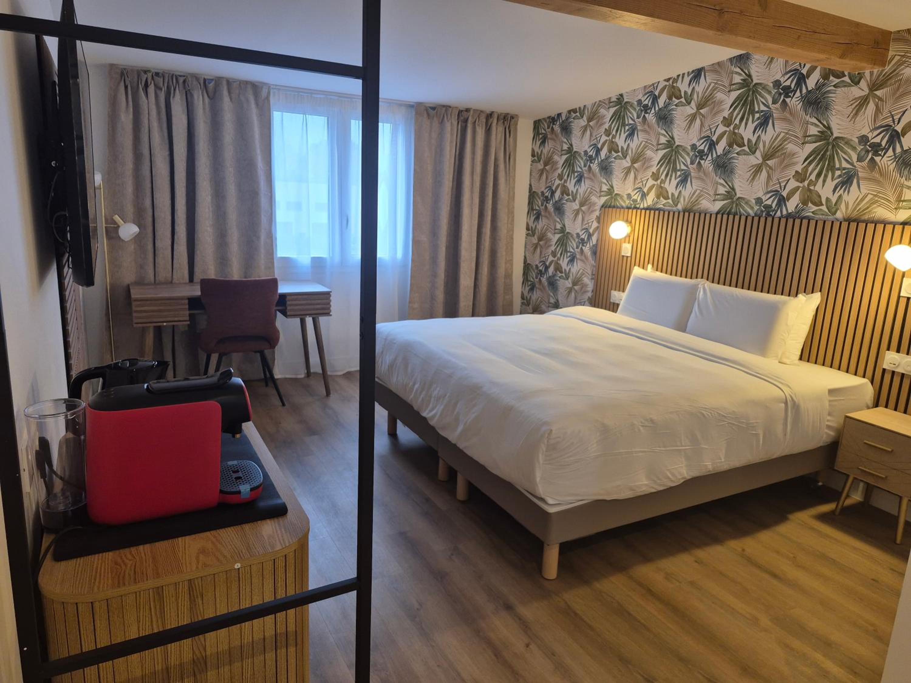 Comfort Superior Double Room with Sofa Bed - Photo 2