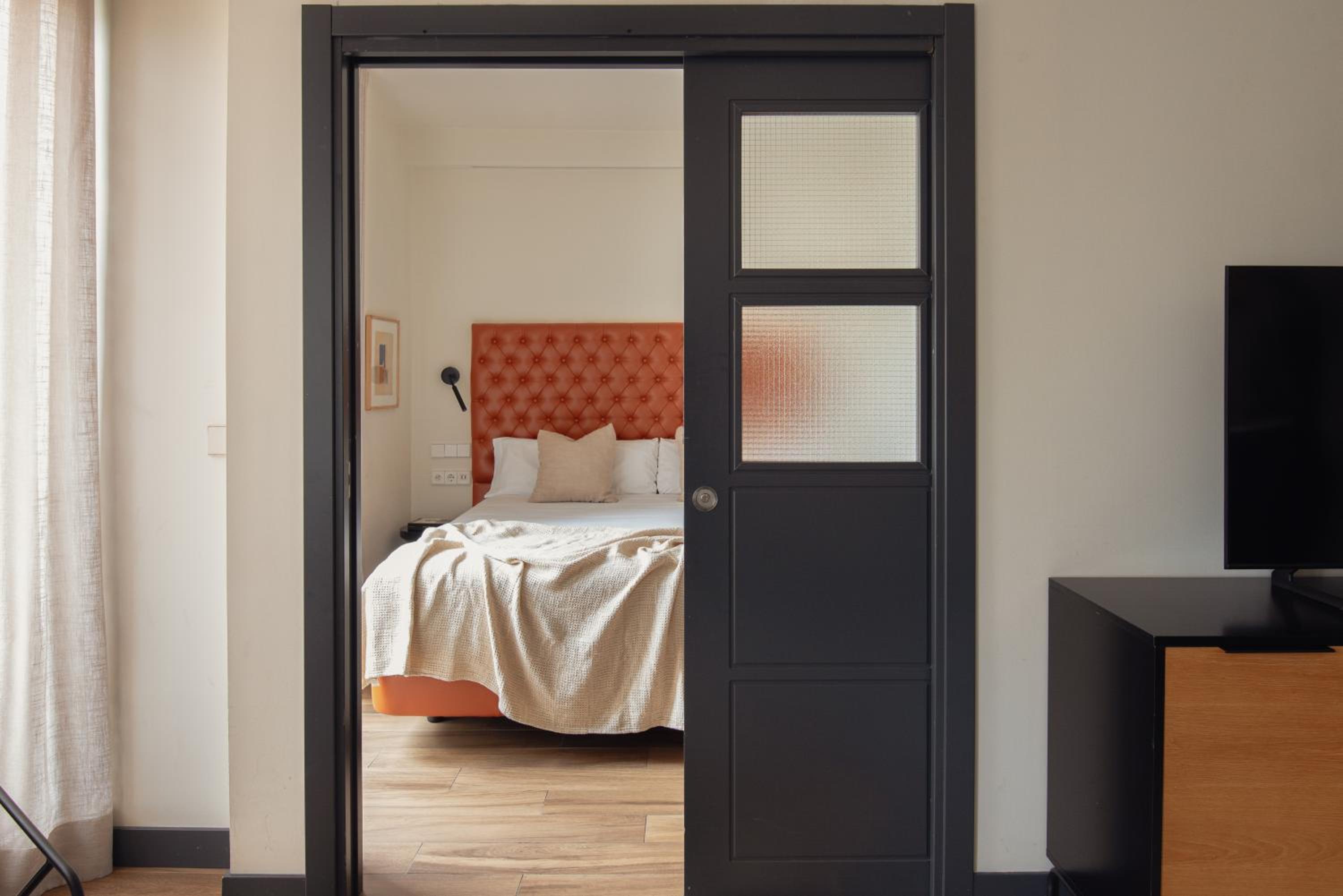 Two-Bedroom Apartment - Photo 9