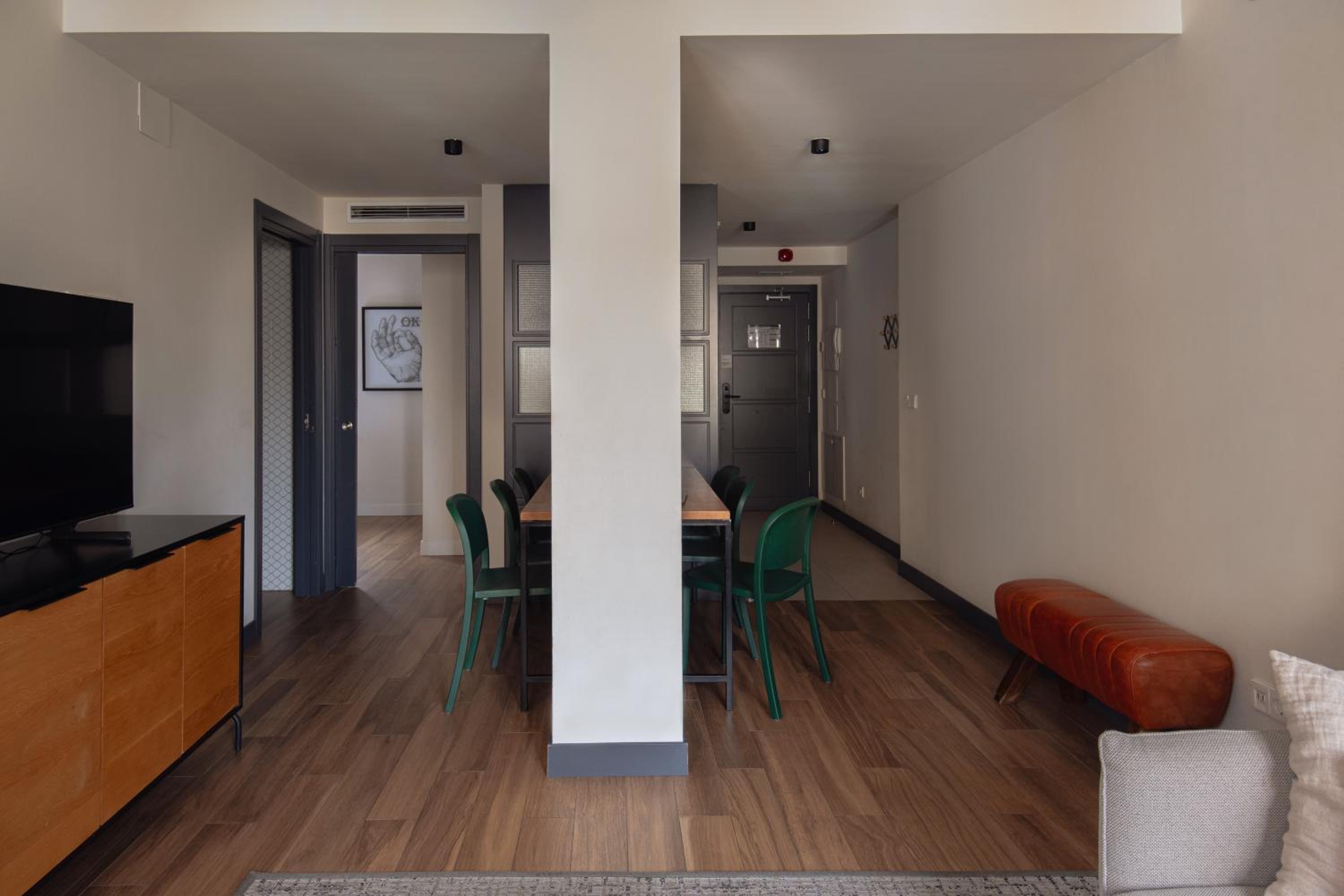 Two-Bedroom Apartment - Photo 11