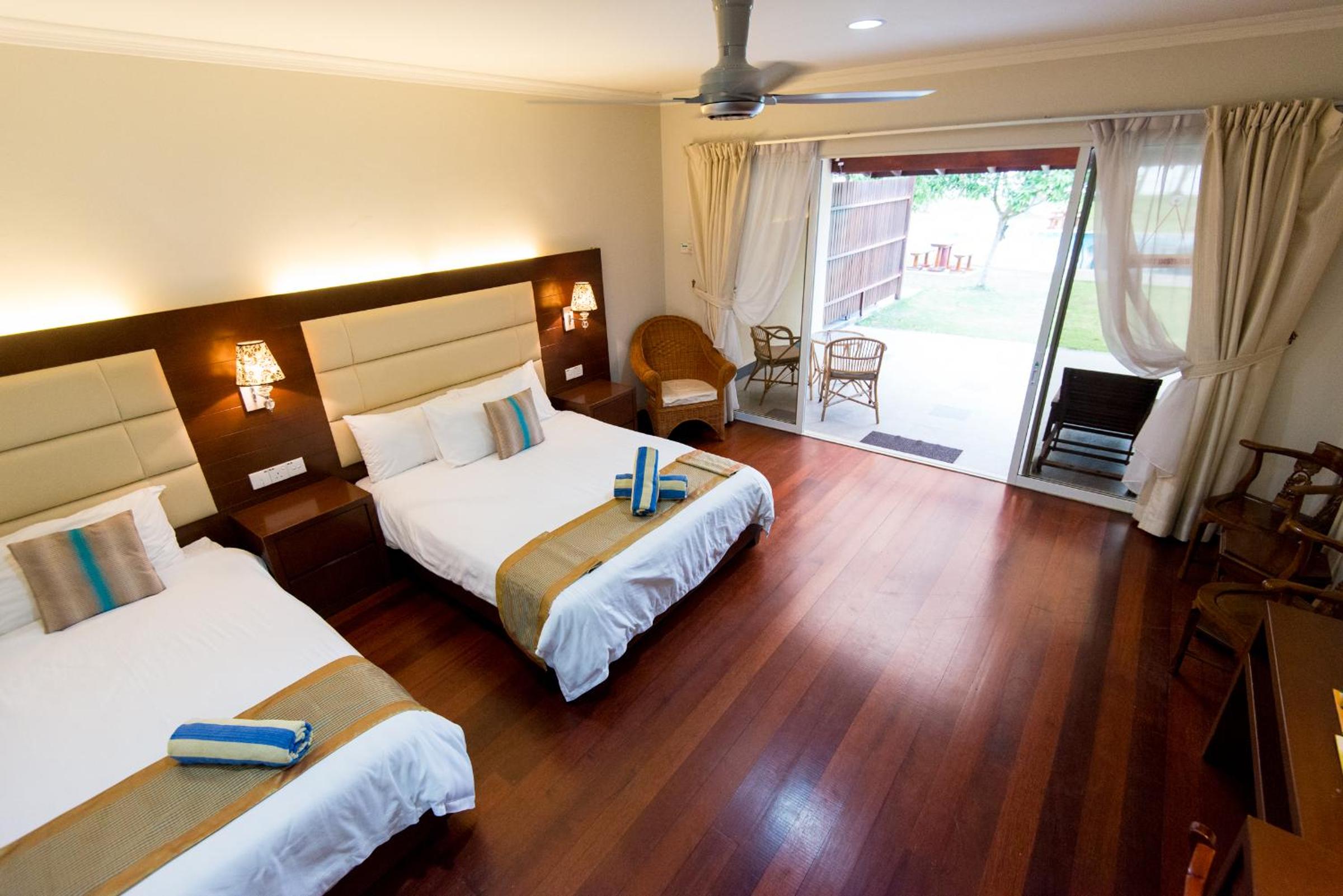 Deluxe Double or Twin Room with Sea View - Photo 9