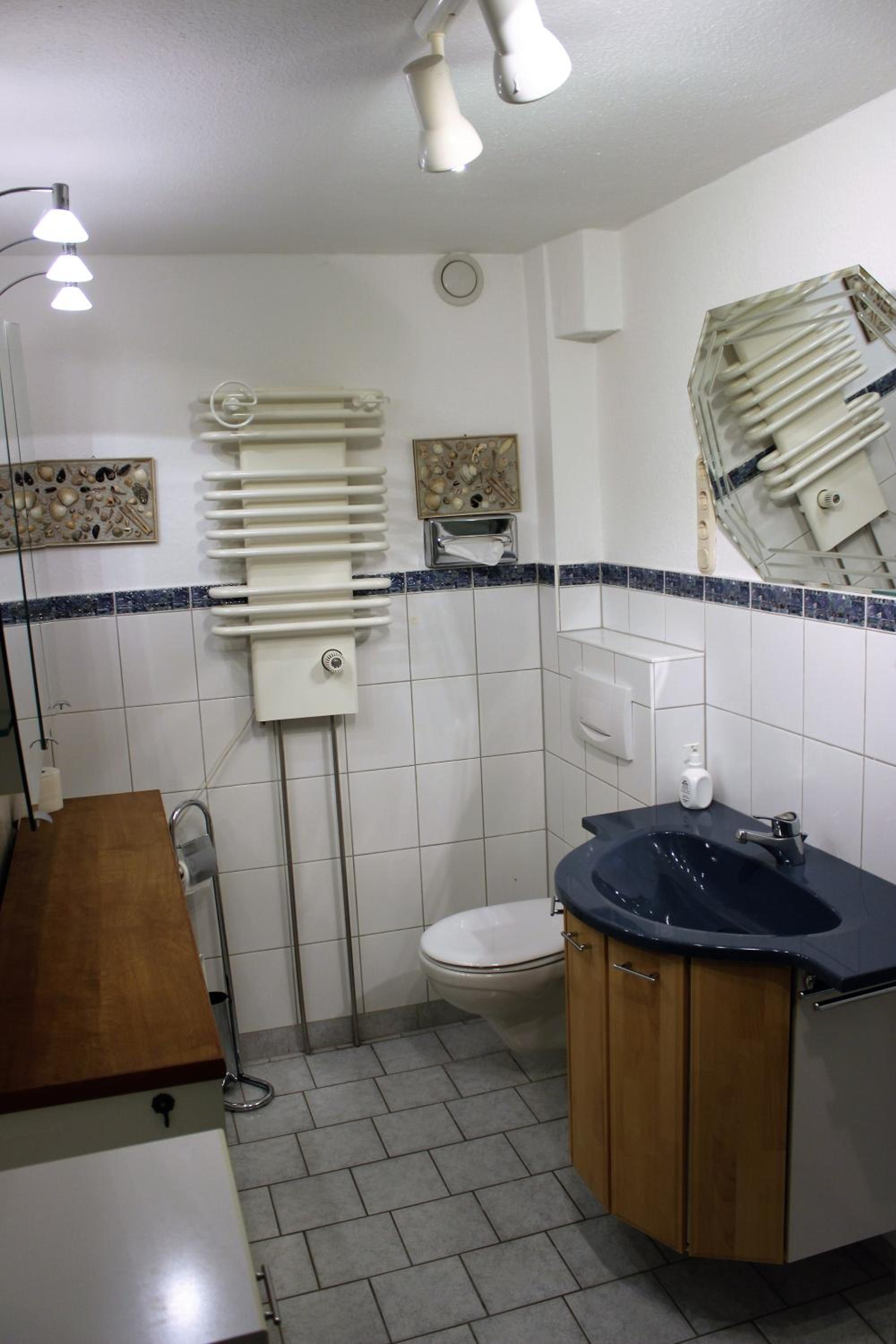 Double Room with Private Bathroom - Photo 2