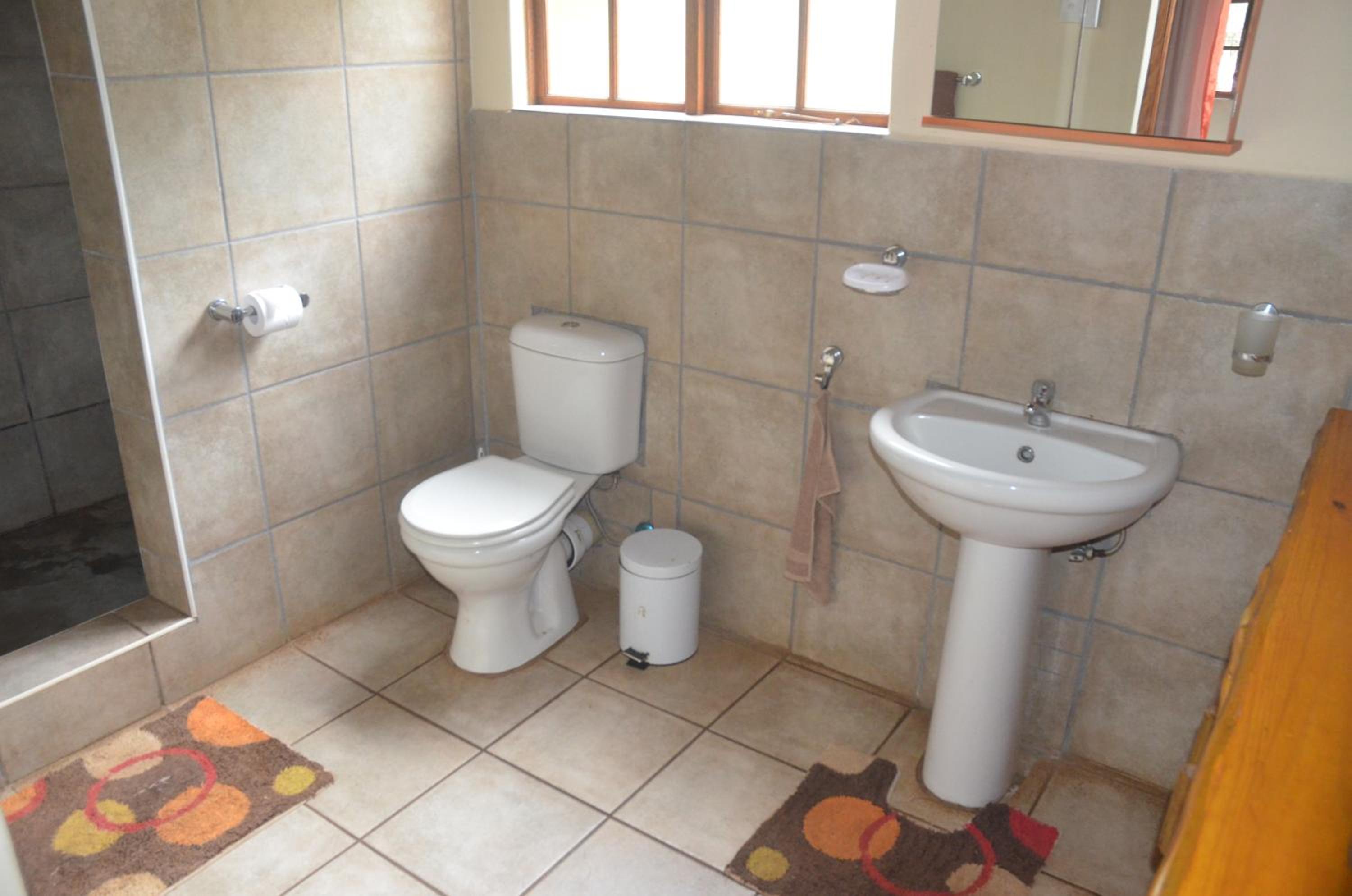 Twin Room - Photo 4