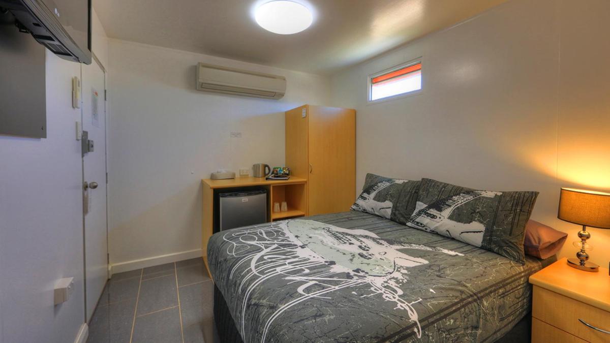 Deluxe Suite - Photo 6