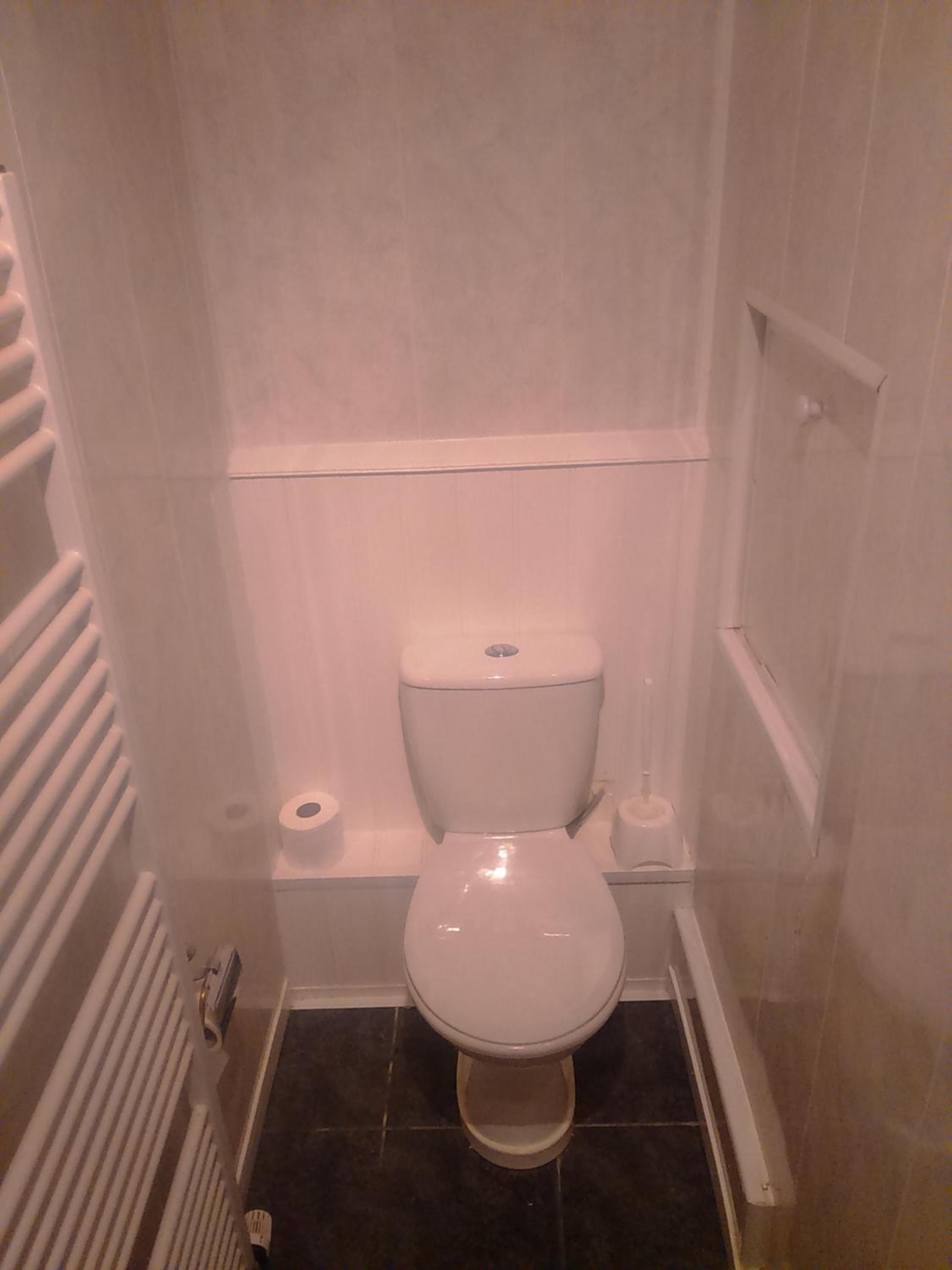 Single Room with Private Bathroom photo 3