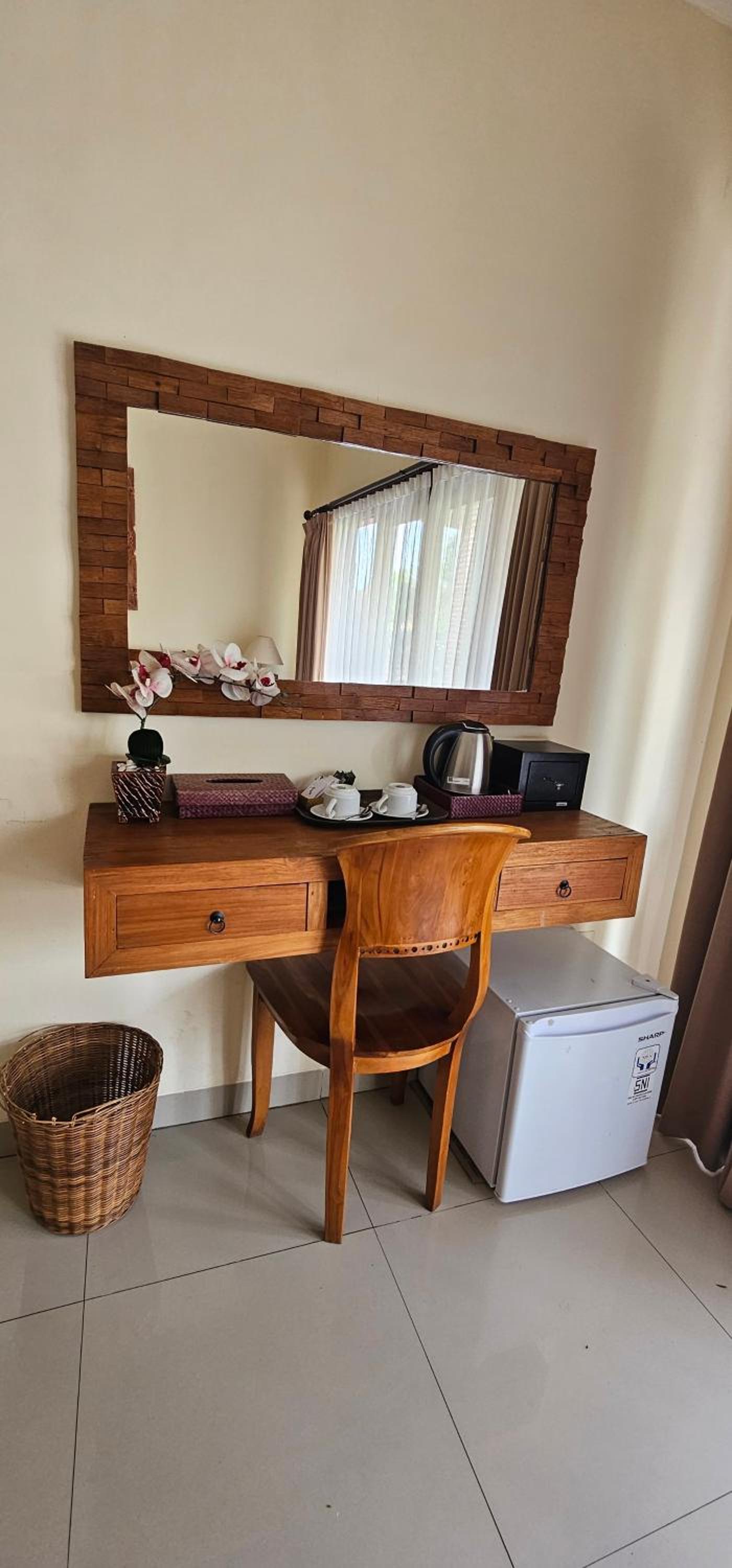 Deluxe Double Room with Balcony - Photo 5