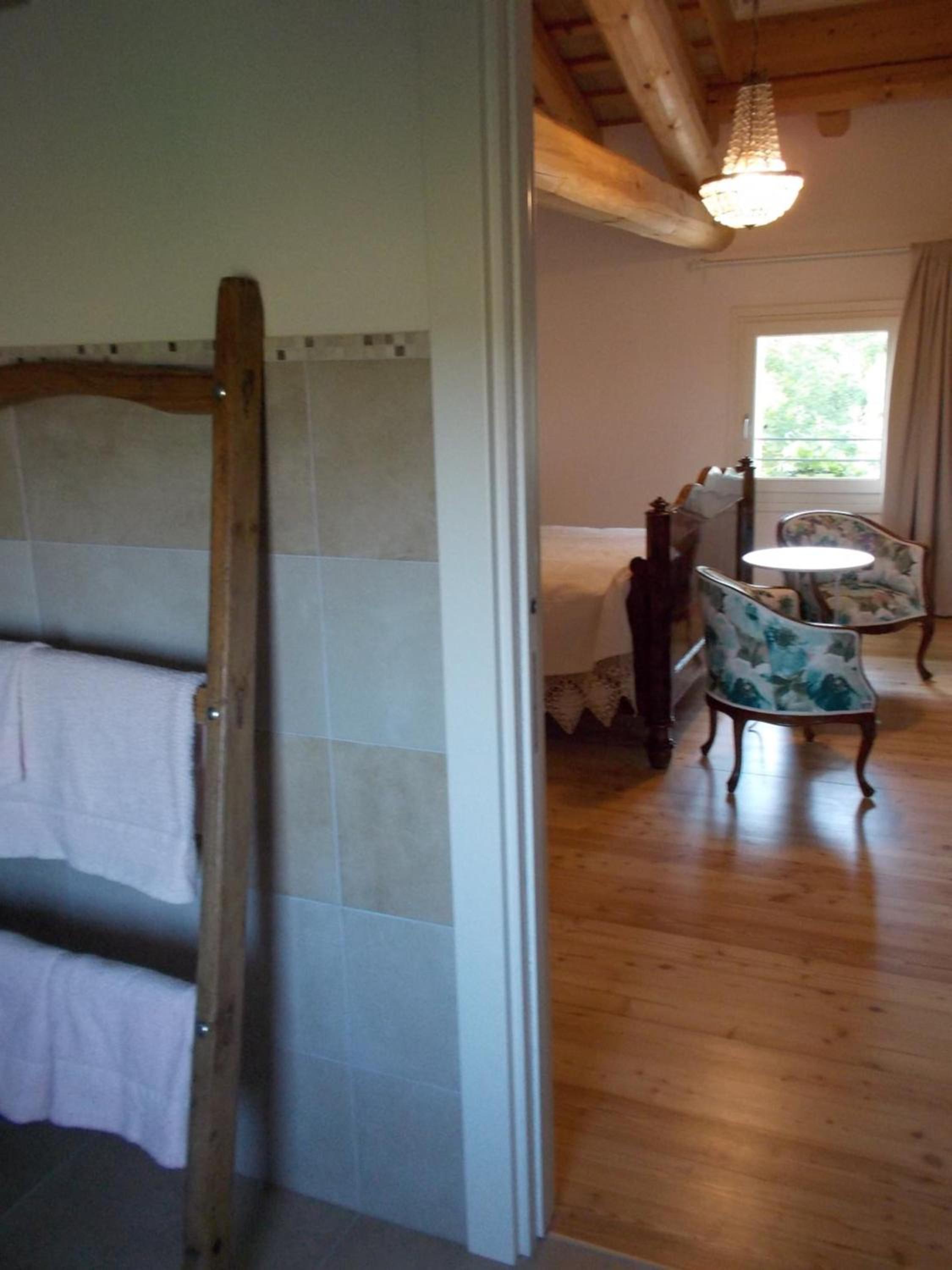 Quadruple Room with Garden View and Private Bathroom photo 2