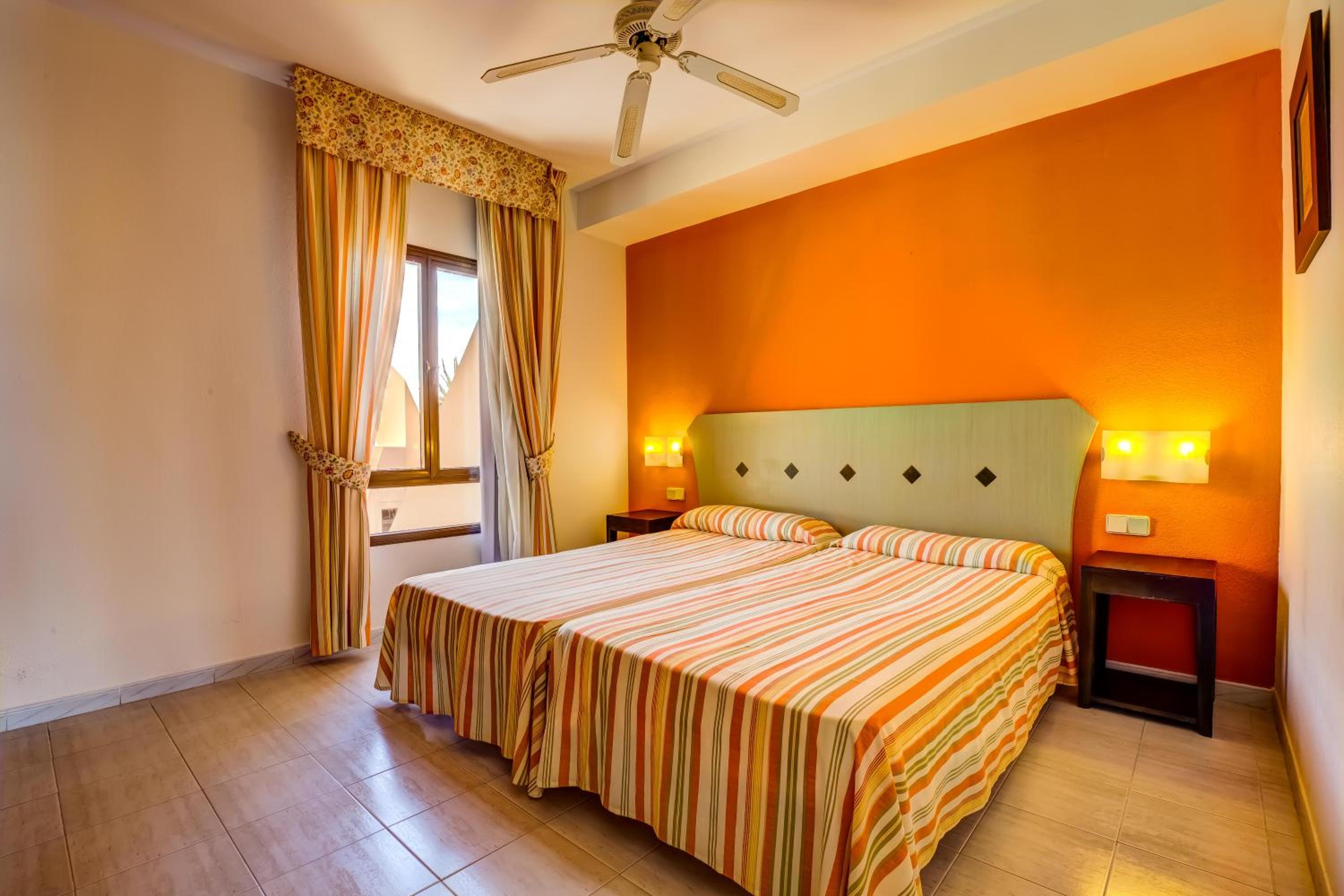 Habitación Familiar con Vista al Mar (2 Adultos)