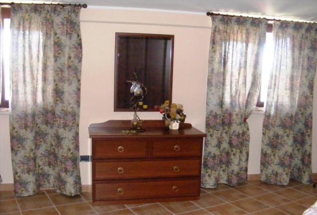 Quadruple Room - Photo 12