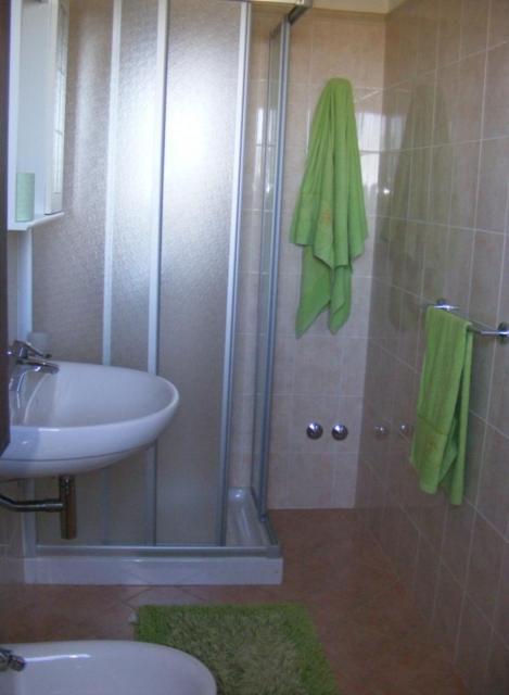 Quadruple Room - Photo 14