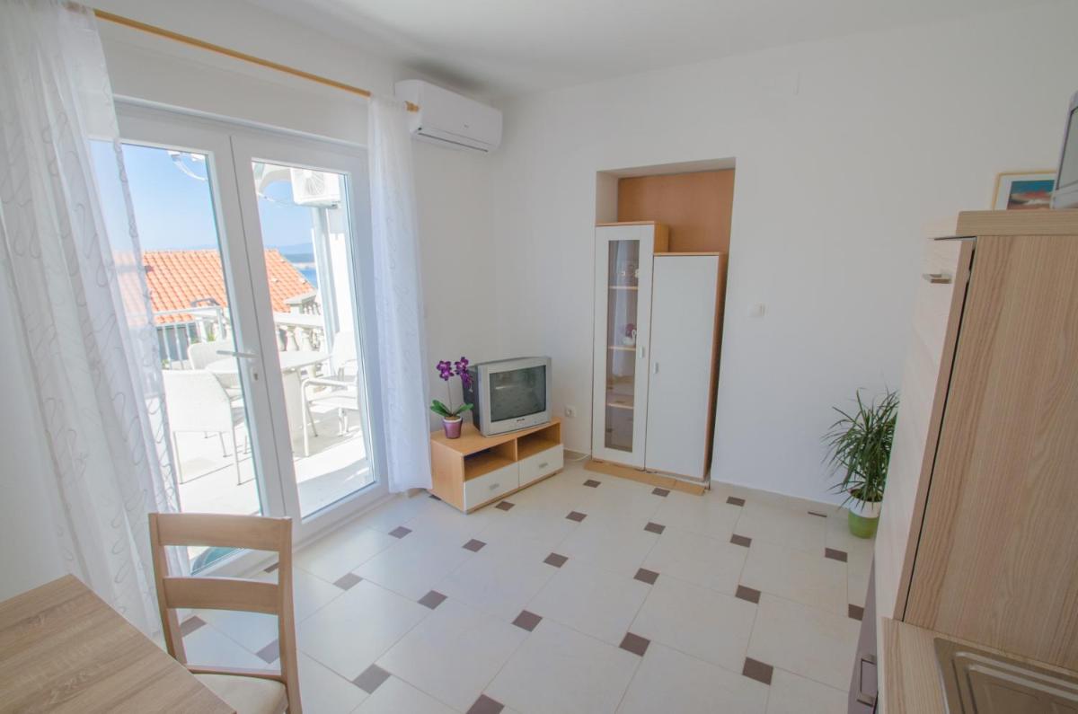 Studio Apartment with Sea View photo 2