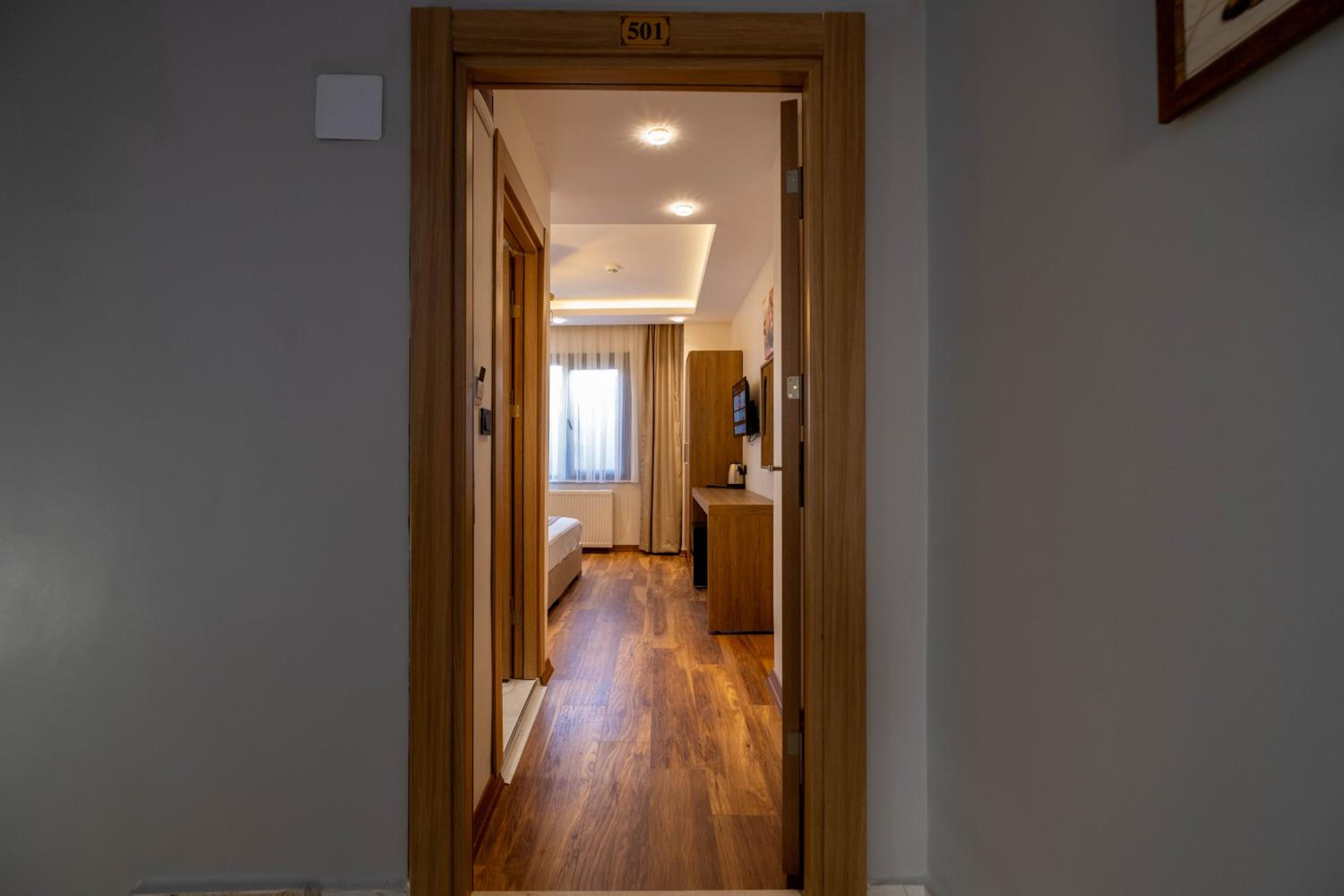Superior Triple Room photo 2