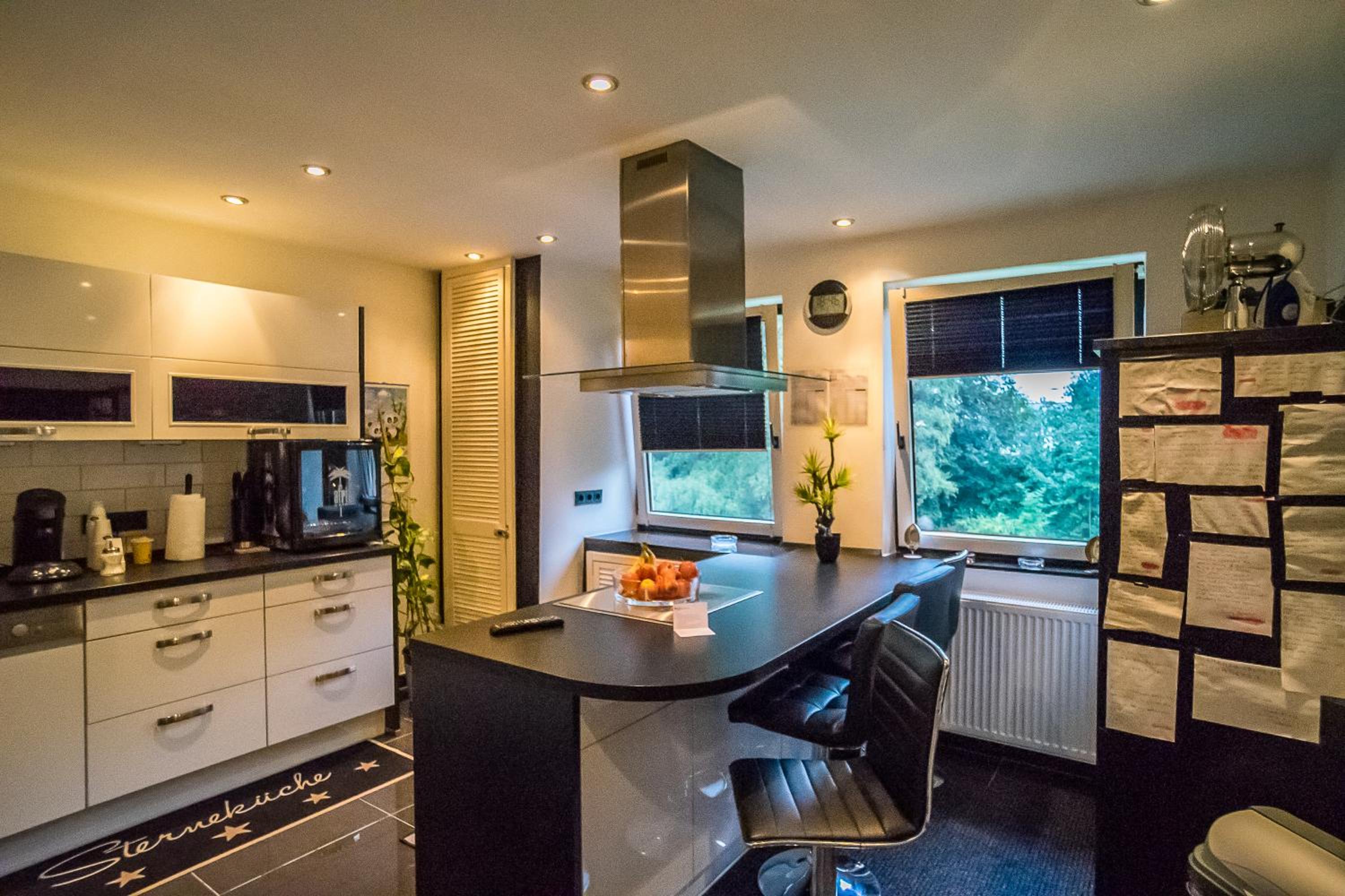 Two-Bedroom Apartment - Photo 34