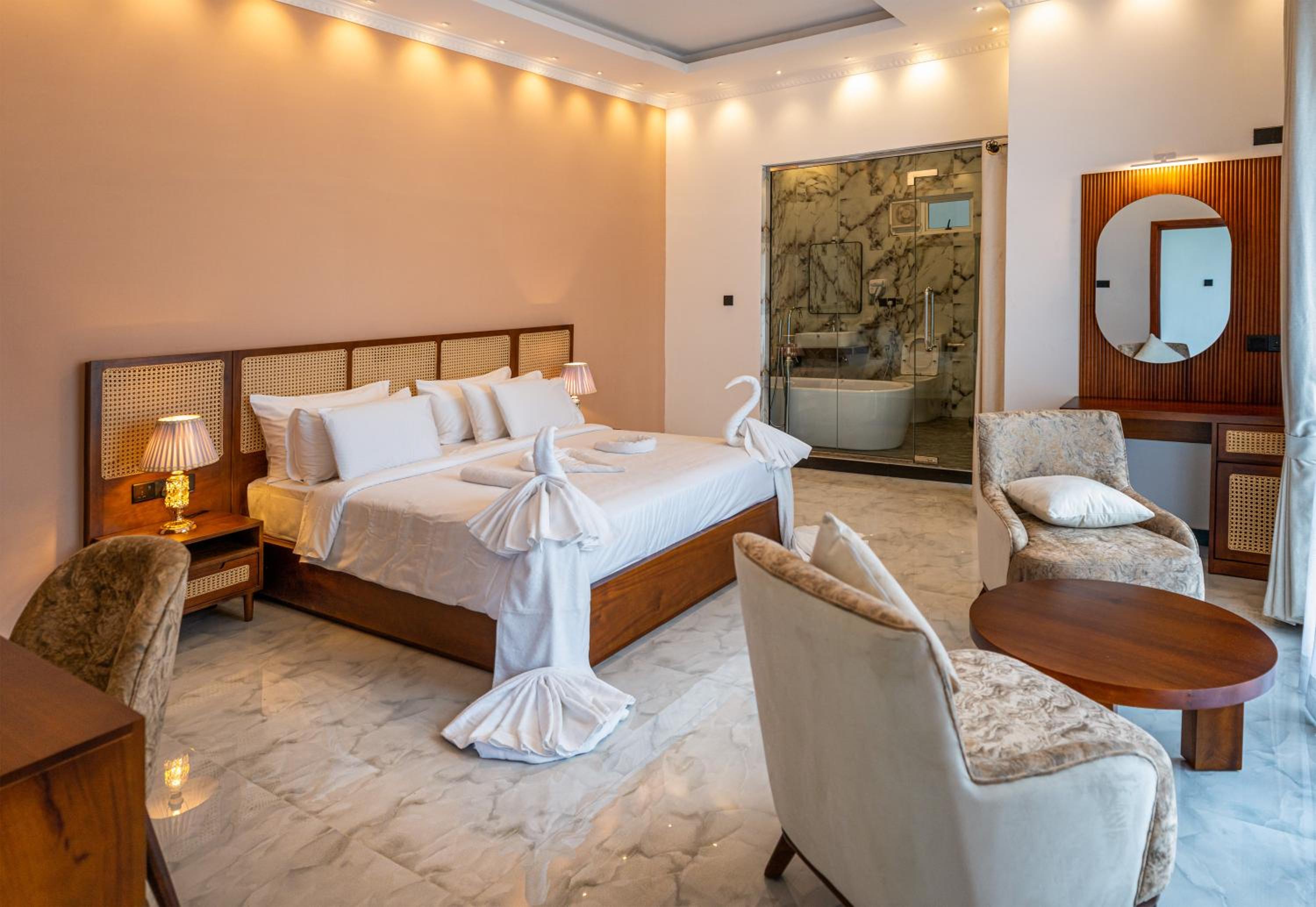 Superior King Room