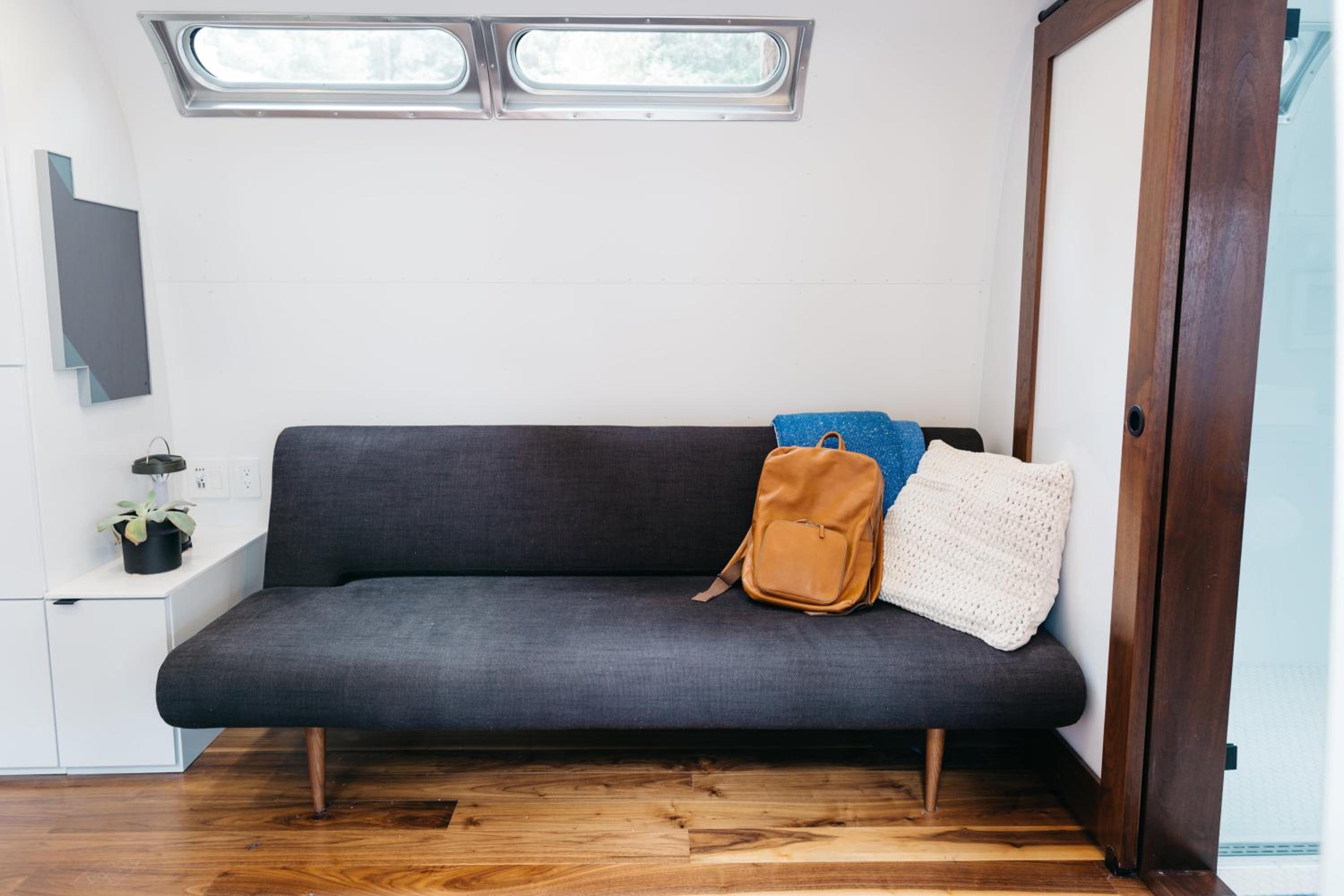 Premium Airstream Suite photo 3