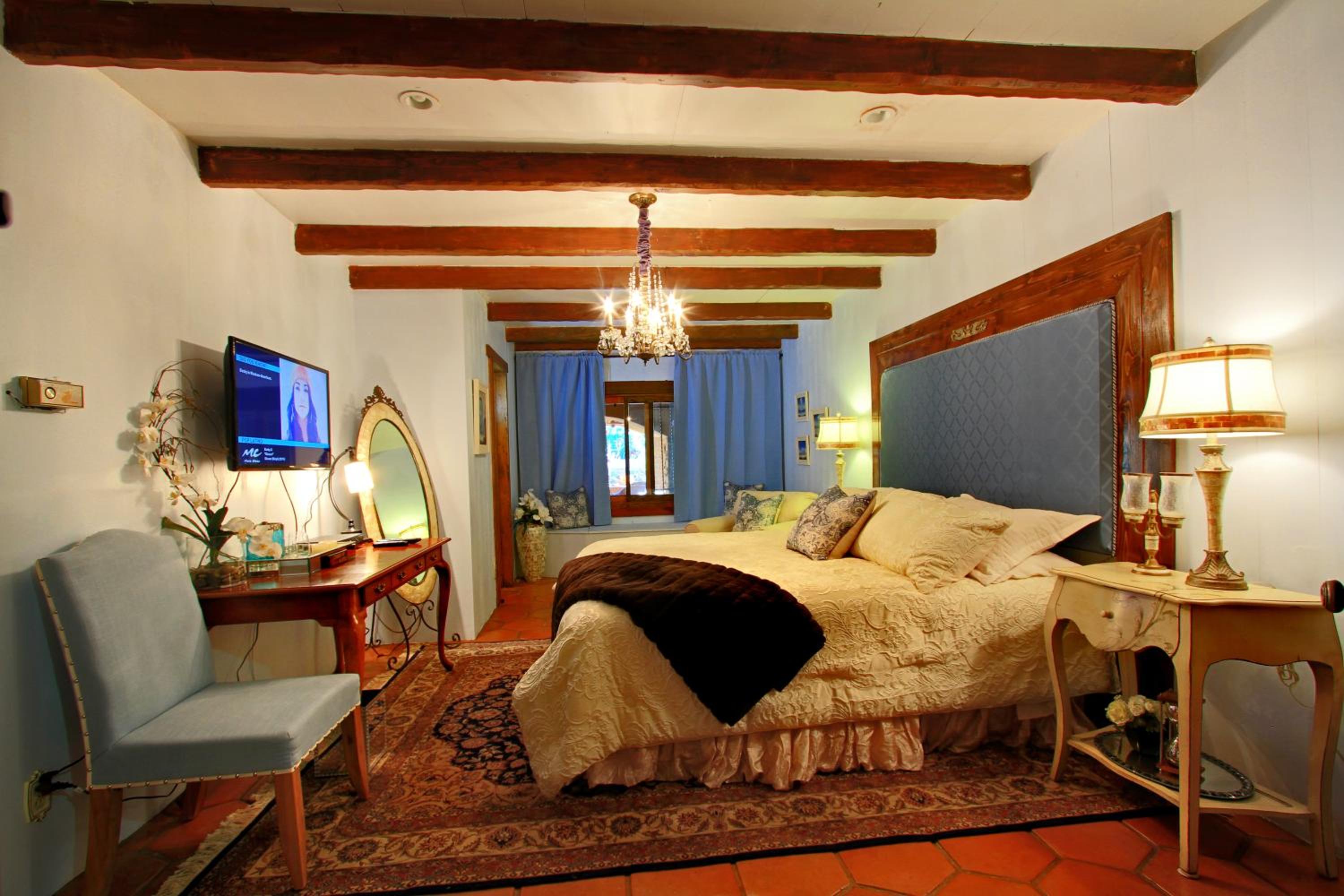 King Suite photo 2