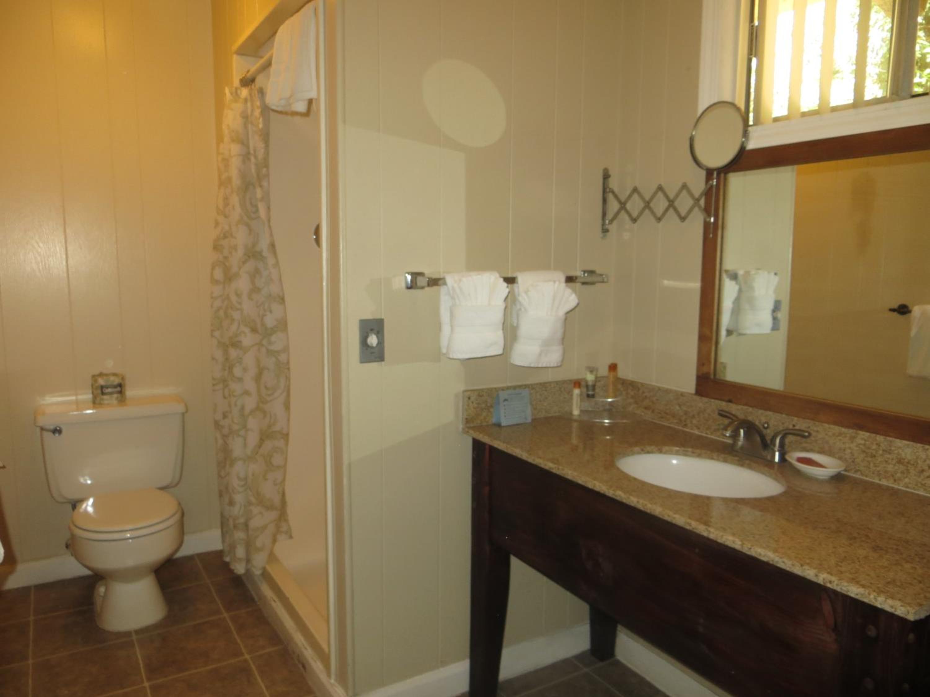 Deluxe Queen Room photo 2