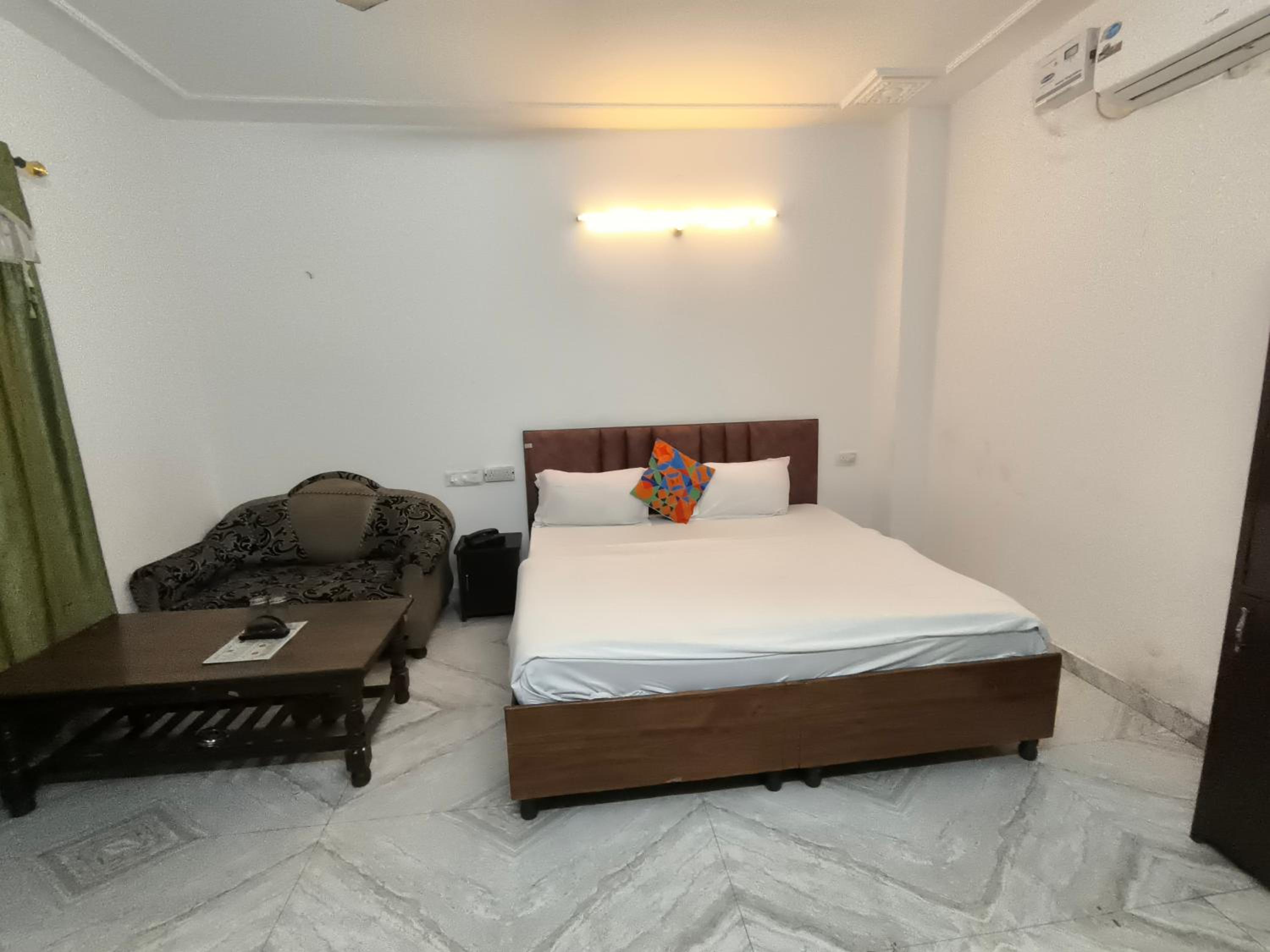 Deluxe Double Room photo 3