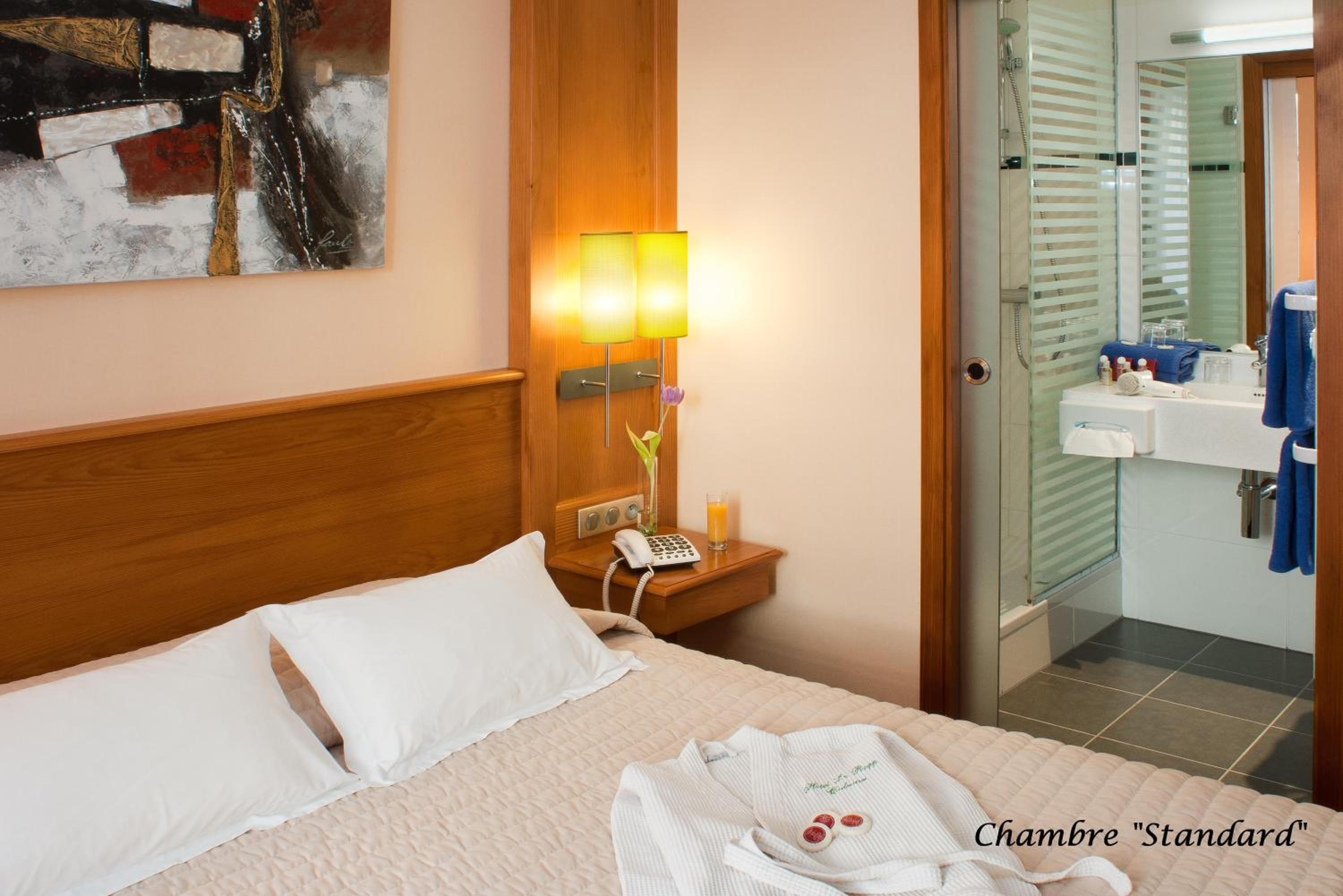Standard Room - Photo 1