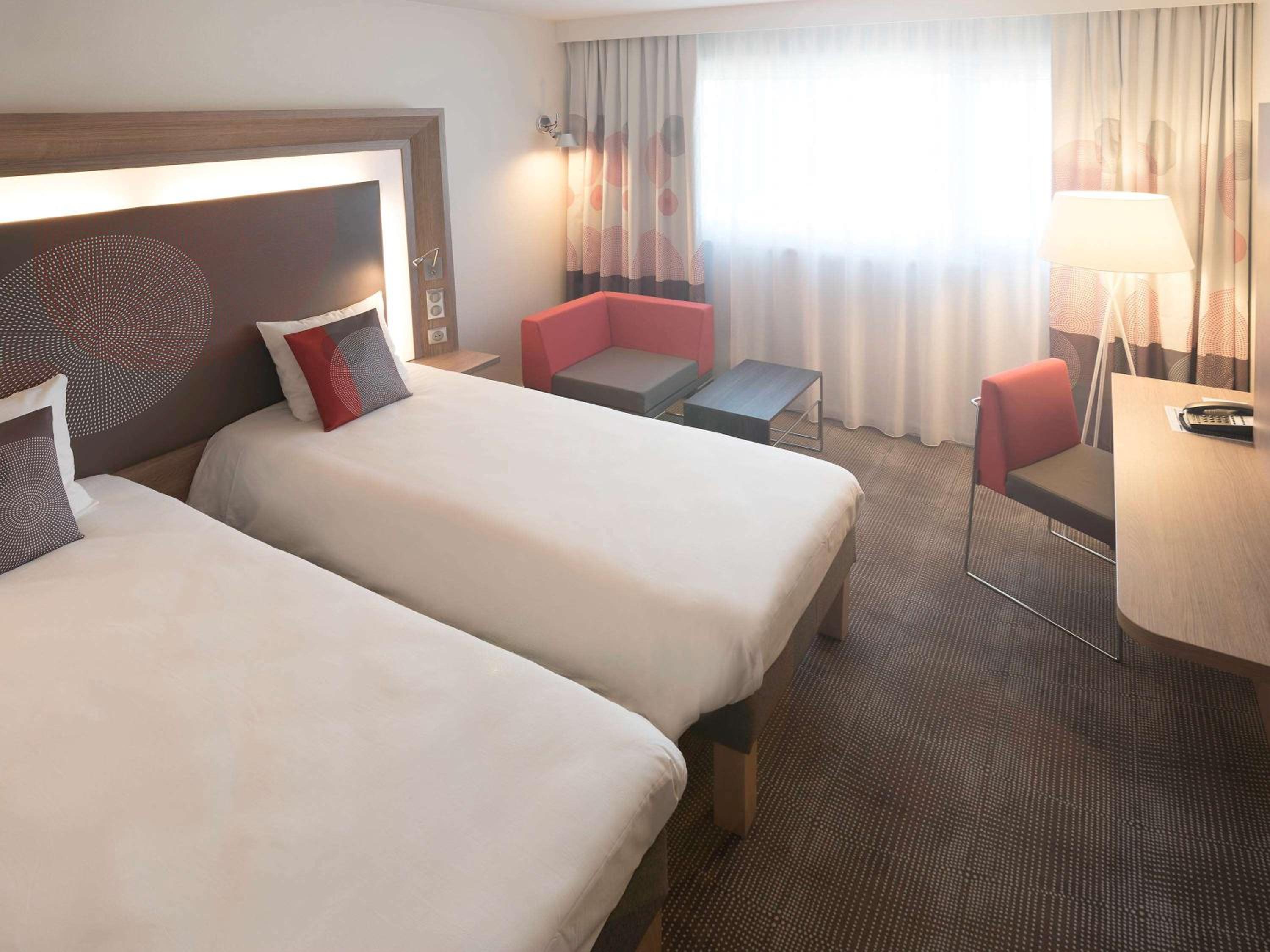Superior Room with 2 Twin Beds - Photo 4