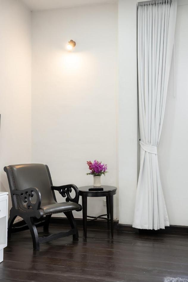 Suite with River View - Photo 9