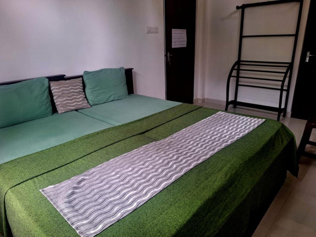 Standard Double or Twin Room photo 3