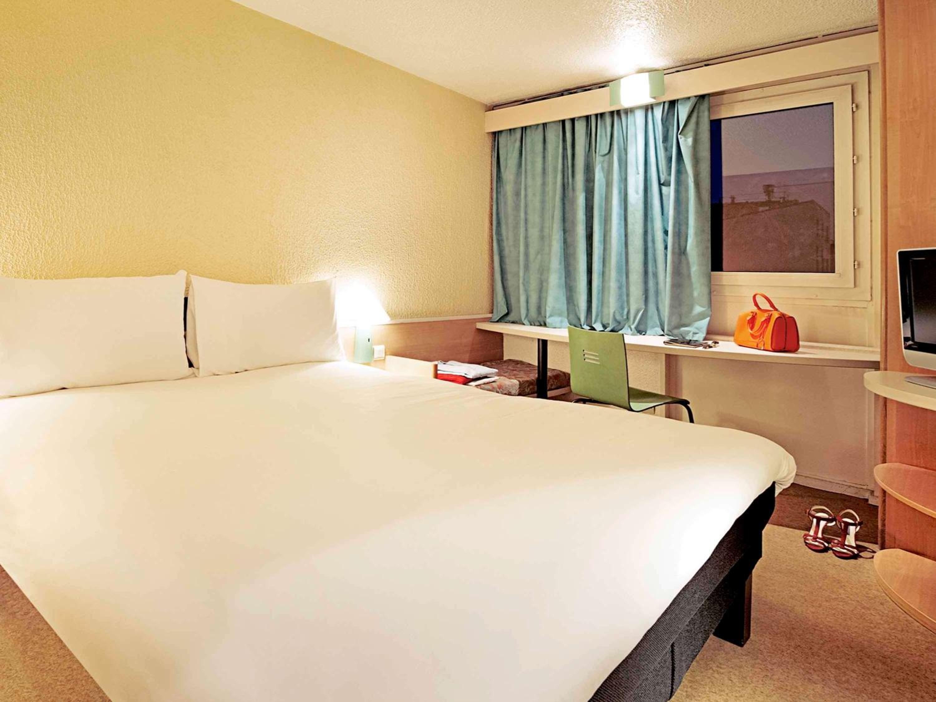 Standard Double Room - Photo 2