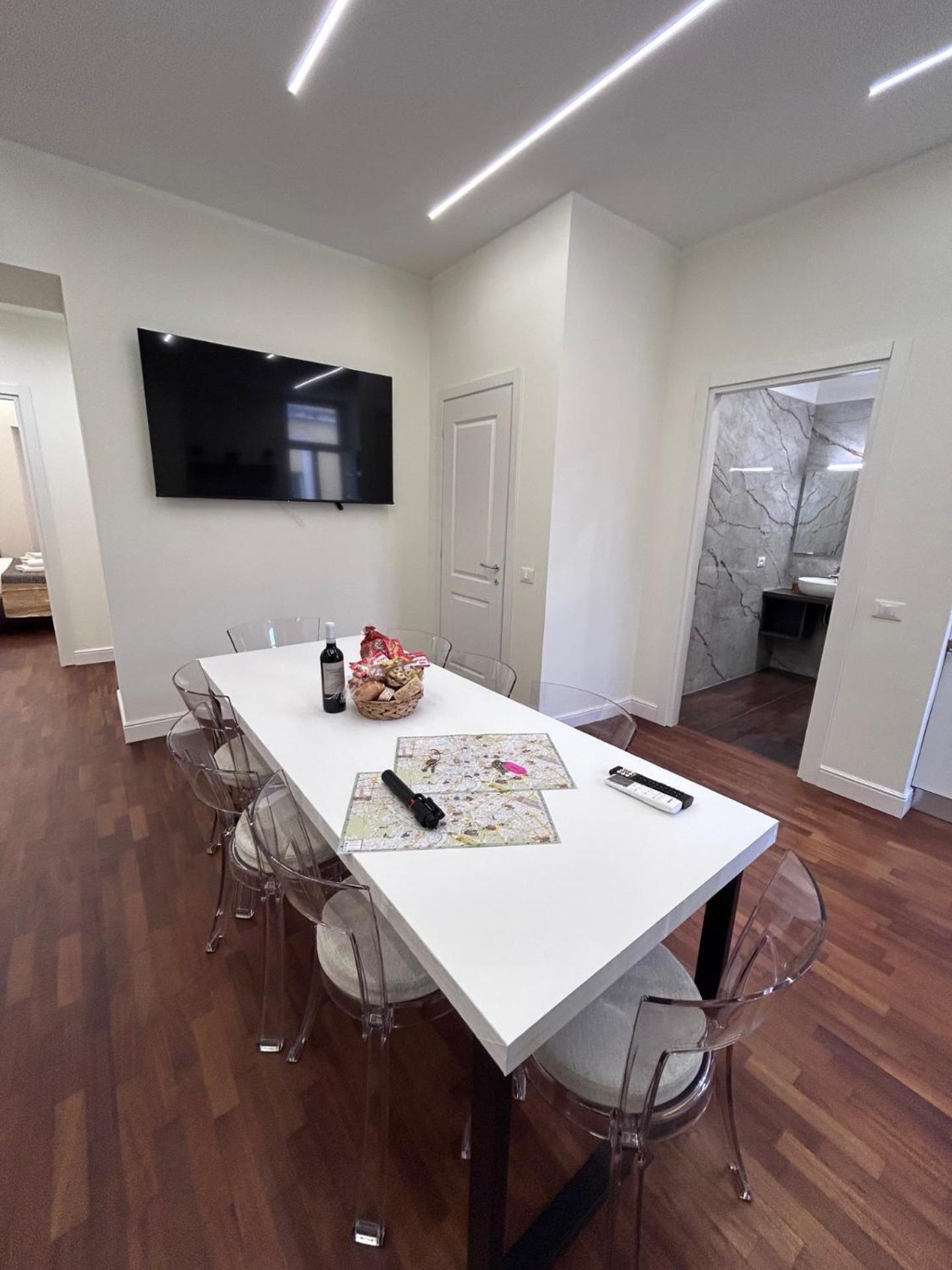 Four-Bedroom Deluxe Apartment photo 2