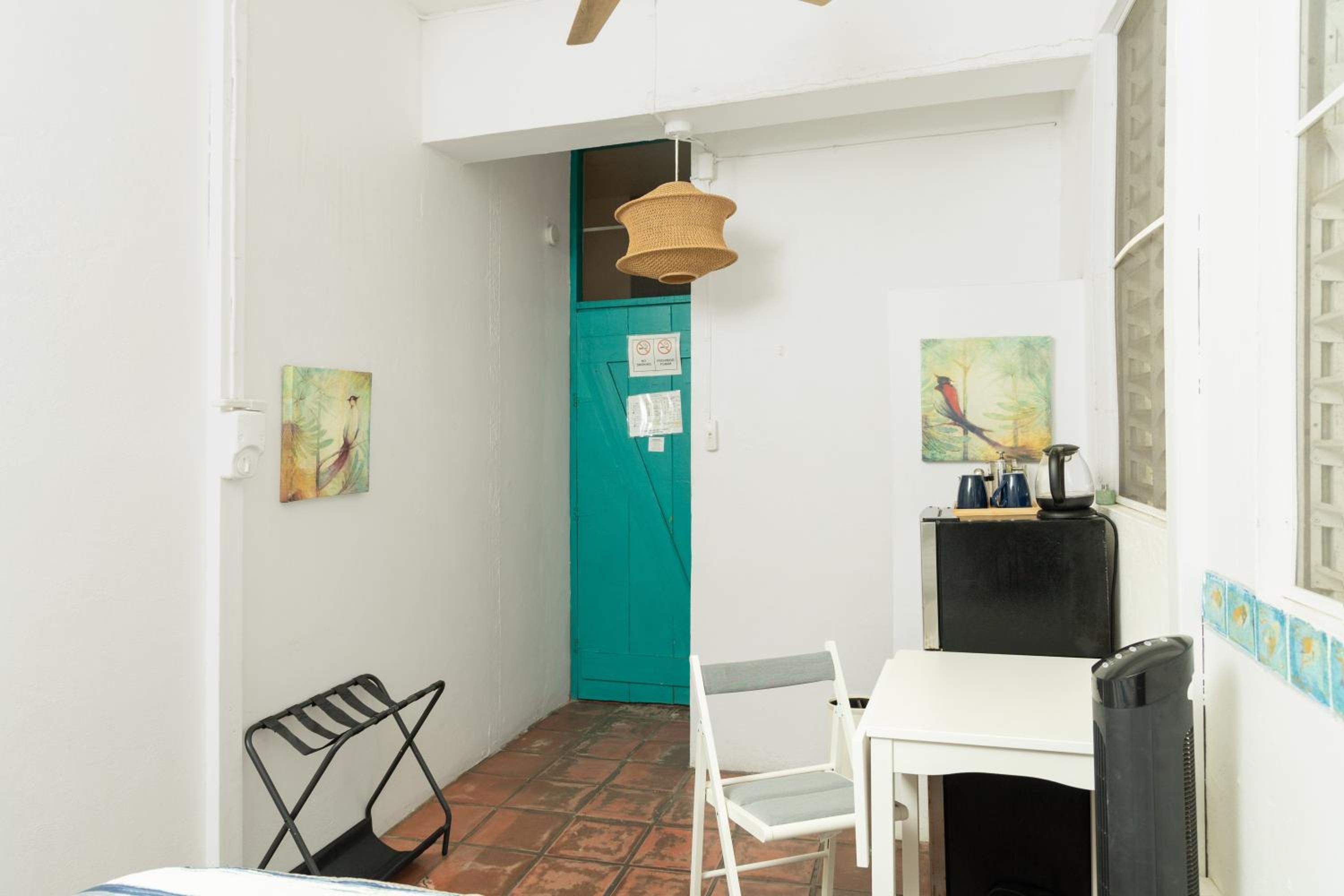 Budget Double Room photo 2
