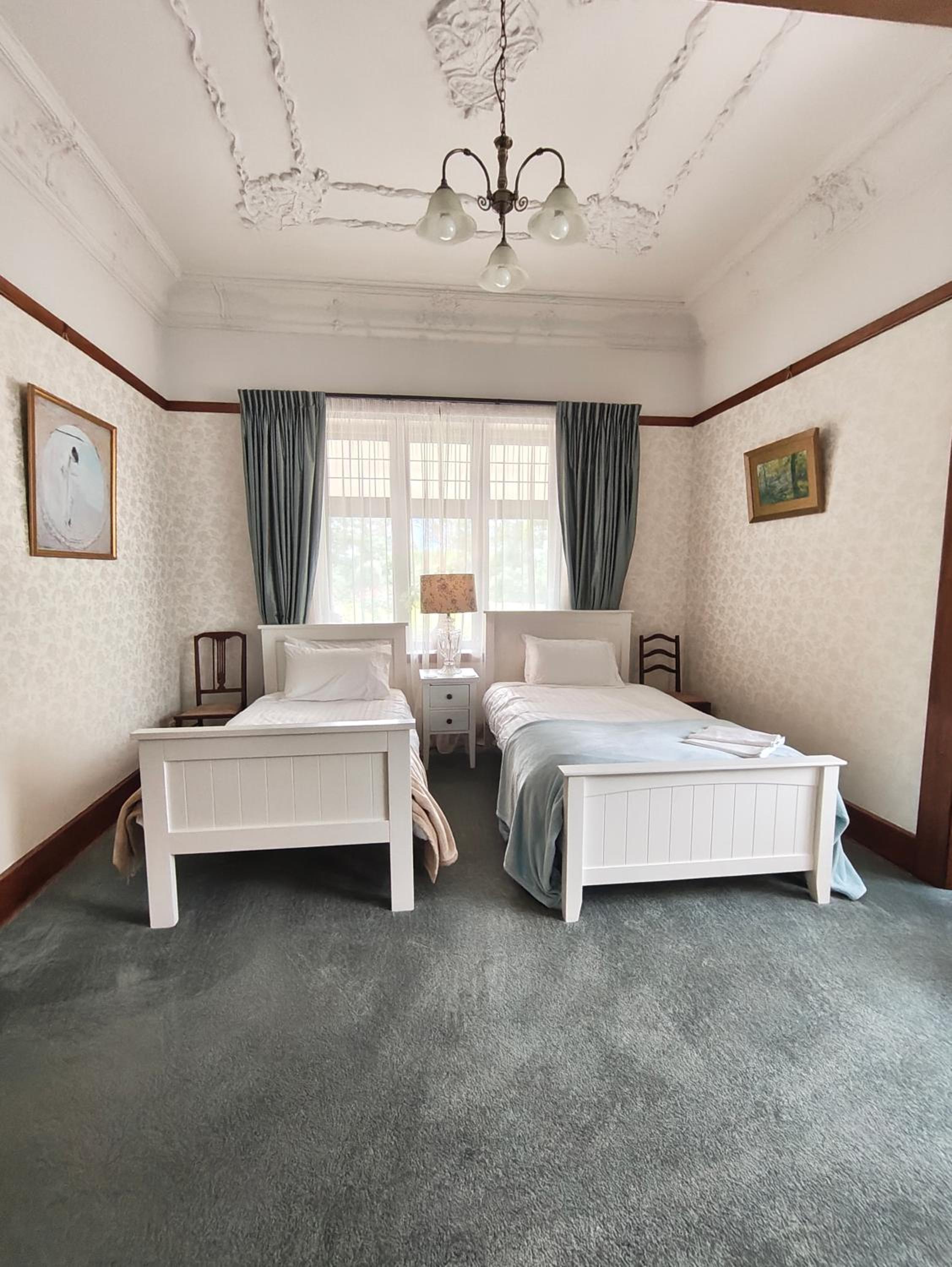 Deluxe Twin Room photo 2