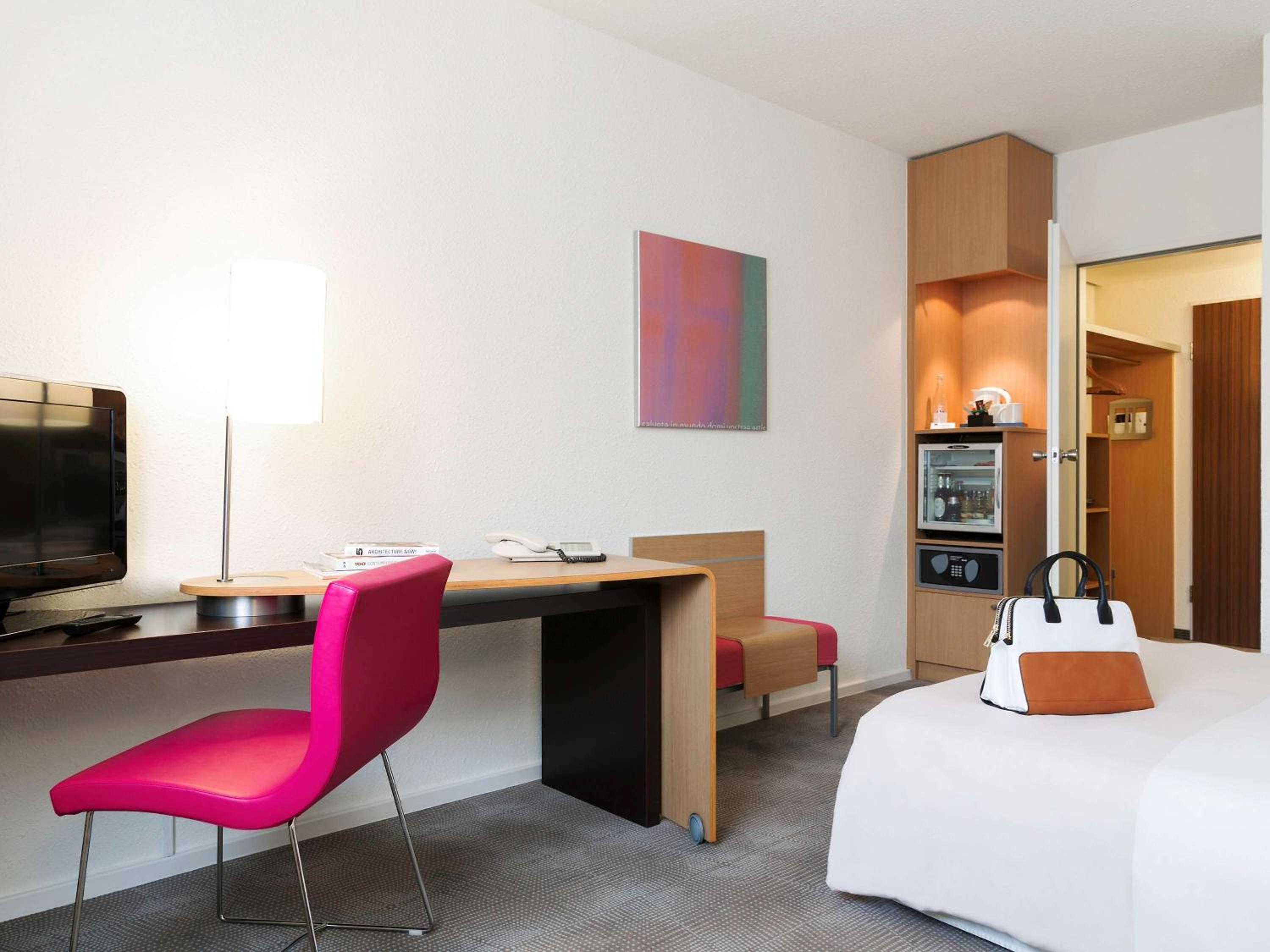 Twin Room - Photo 3
