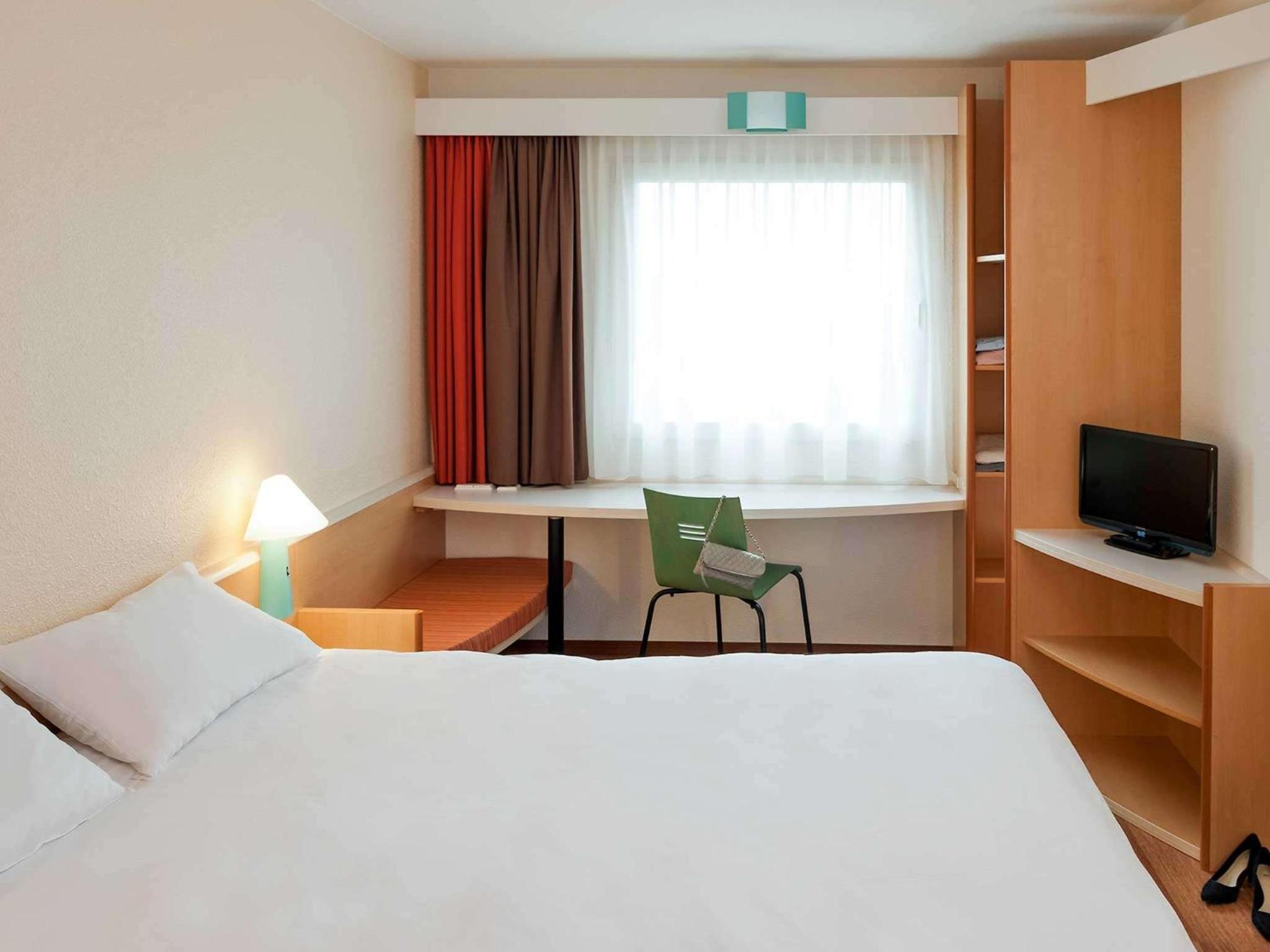 Standard Double Room - Photo 3