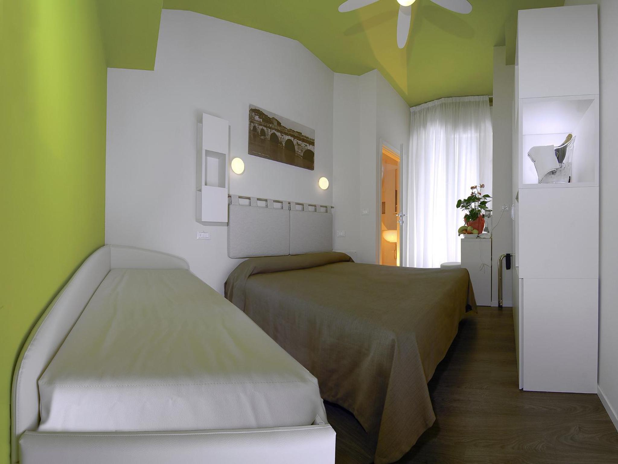 Quadruple Room with Balcony photo 2