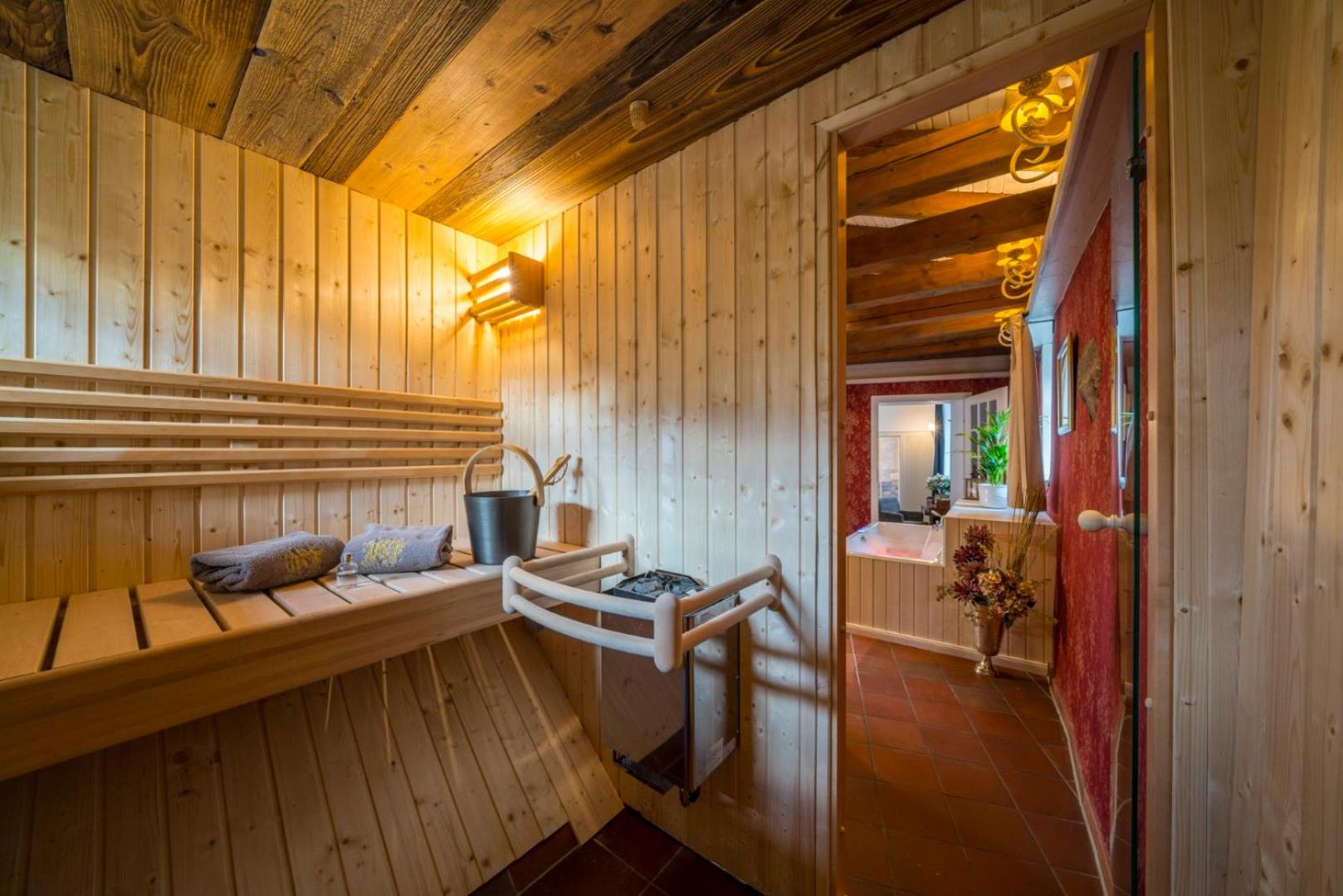 Junior Suite with Sauna photo 3