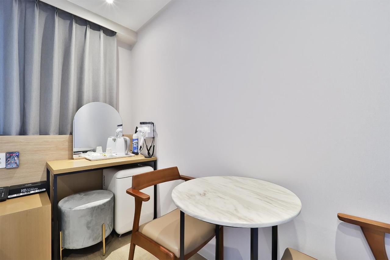 Suite with Terrace - Photo 6