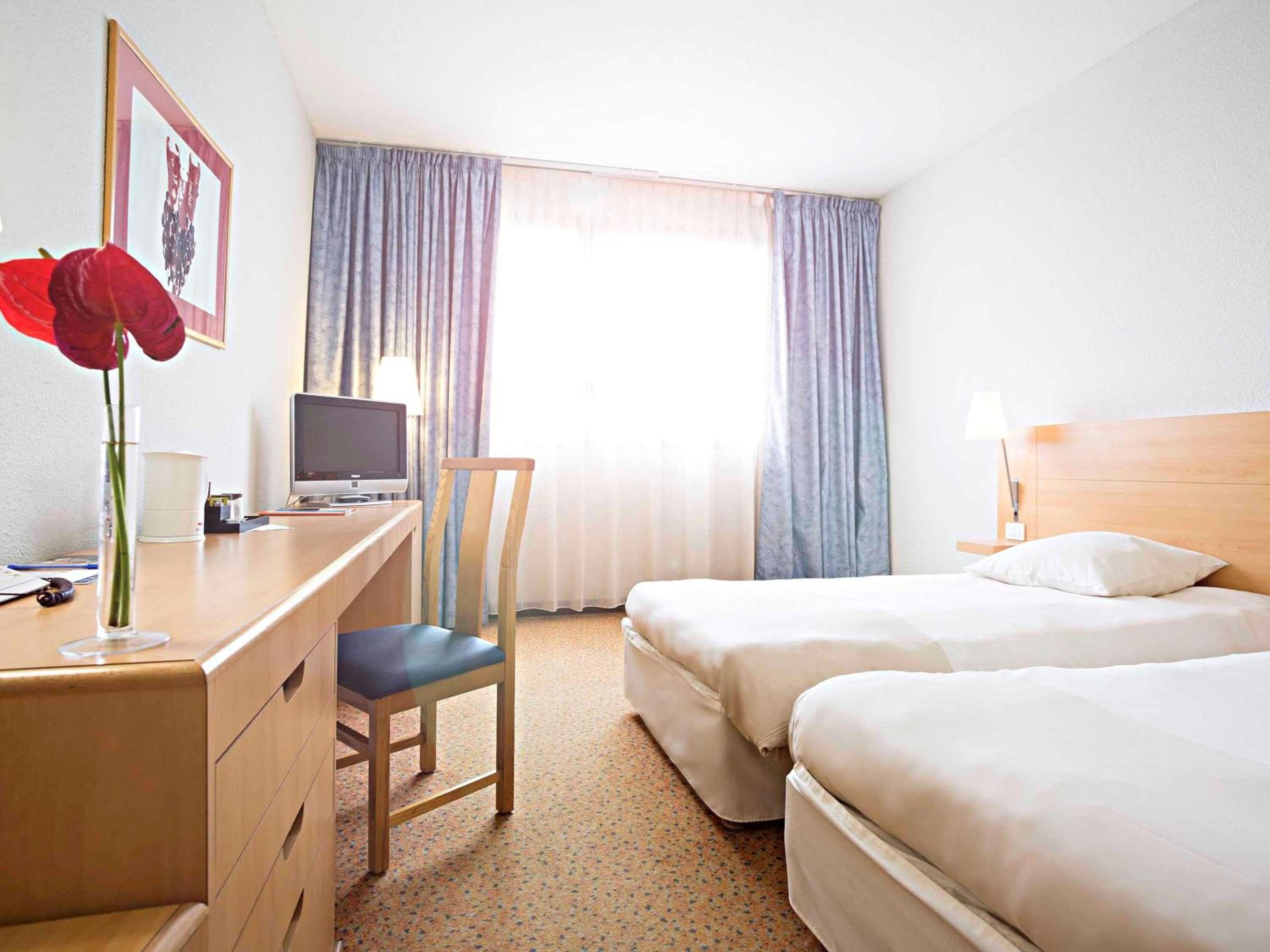 Twin Room - Photo 4