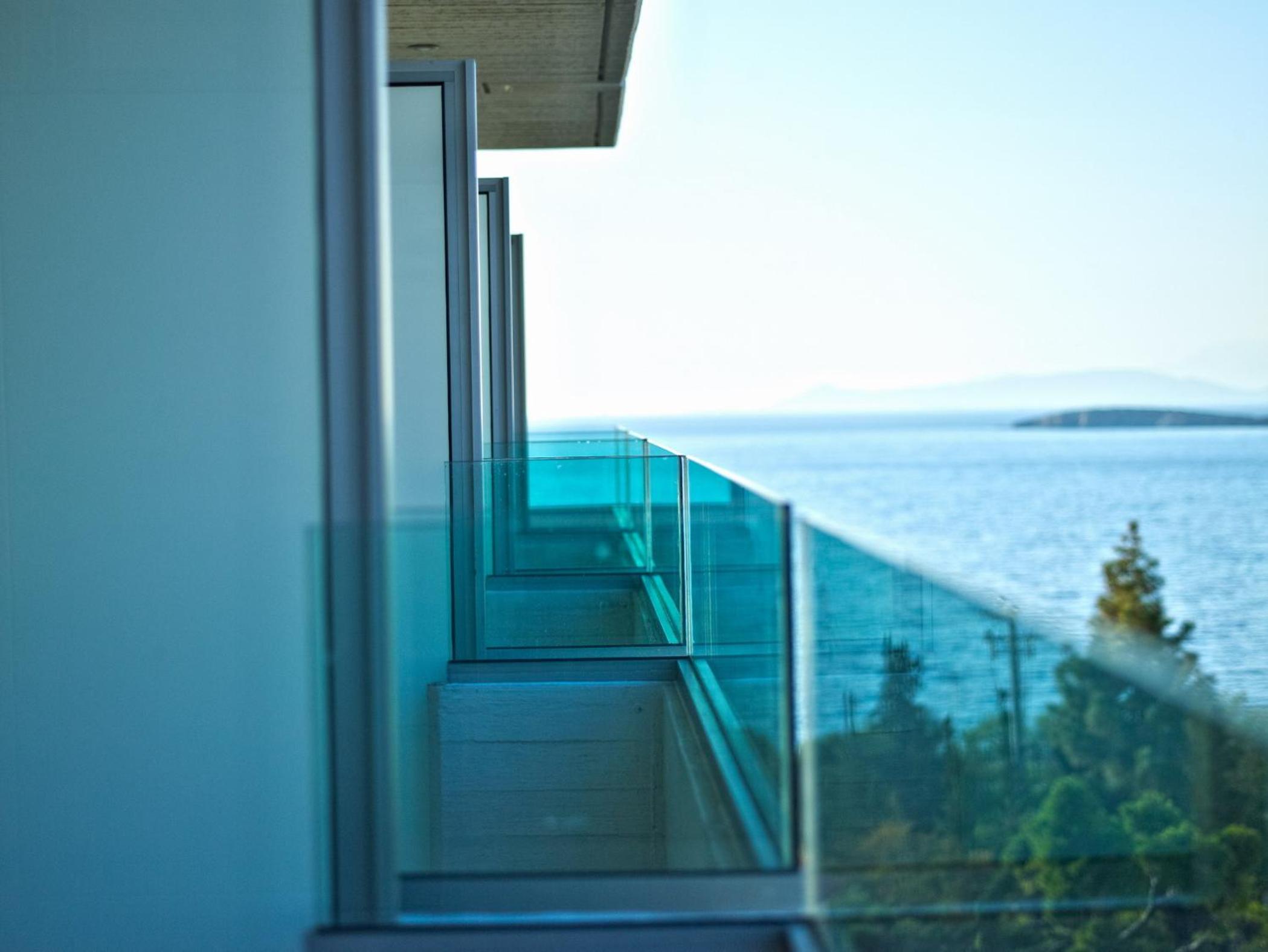 Classic Double Room with Extra Bed Side Sea View photo 2