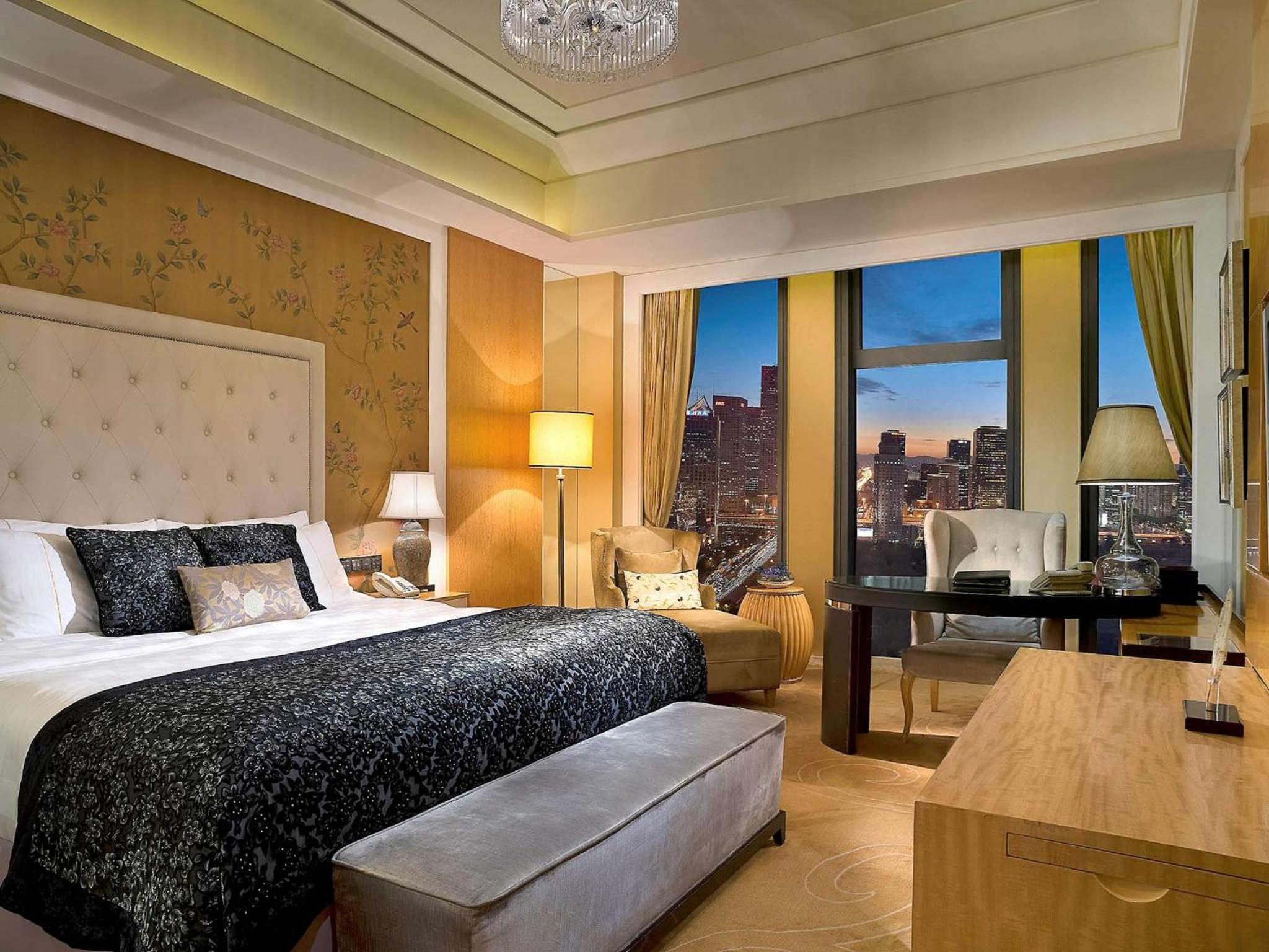 Executive Deluxe King Room - Photo 1