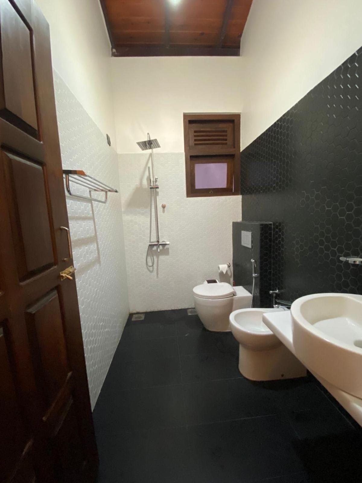 Deluxe Double Room with Balcony and Sea View photo 3