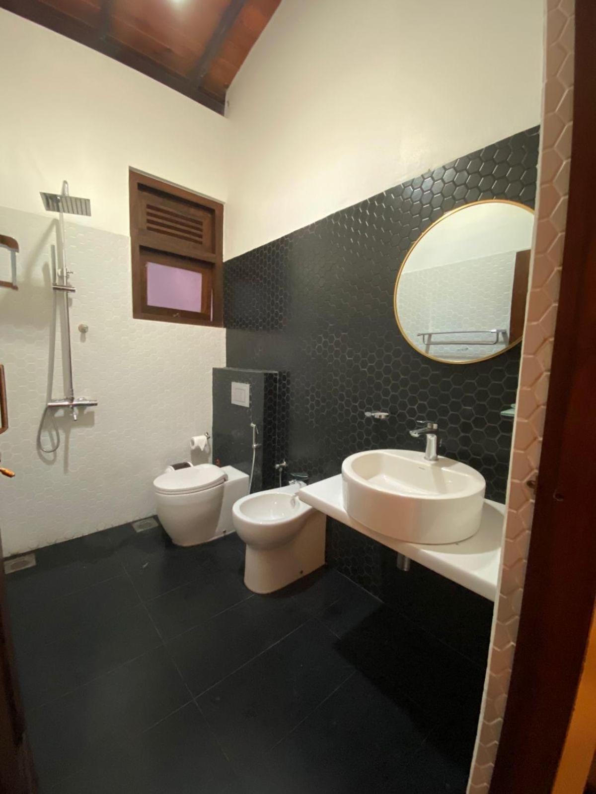 Deluxe Double Room with Balcony and Sea View photo 2