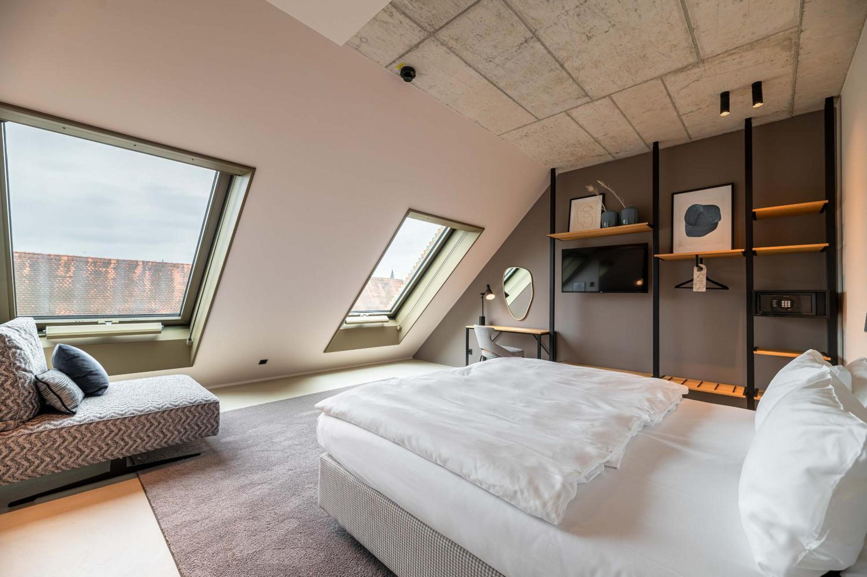One-Bedroom Suite