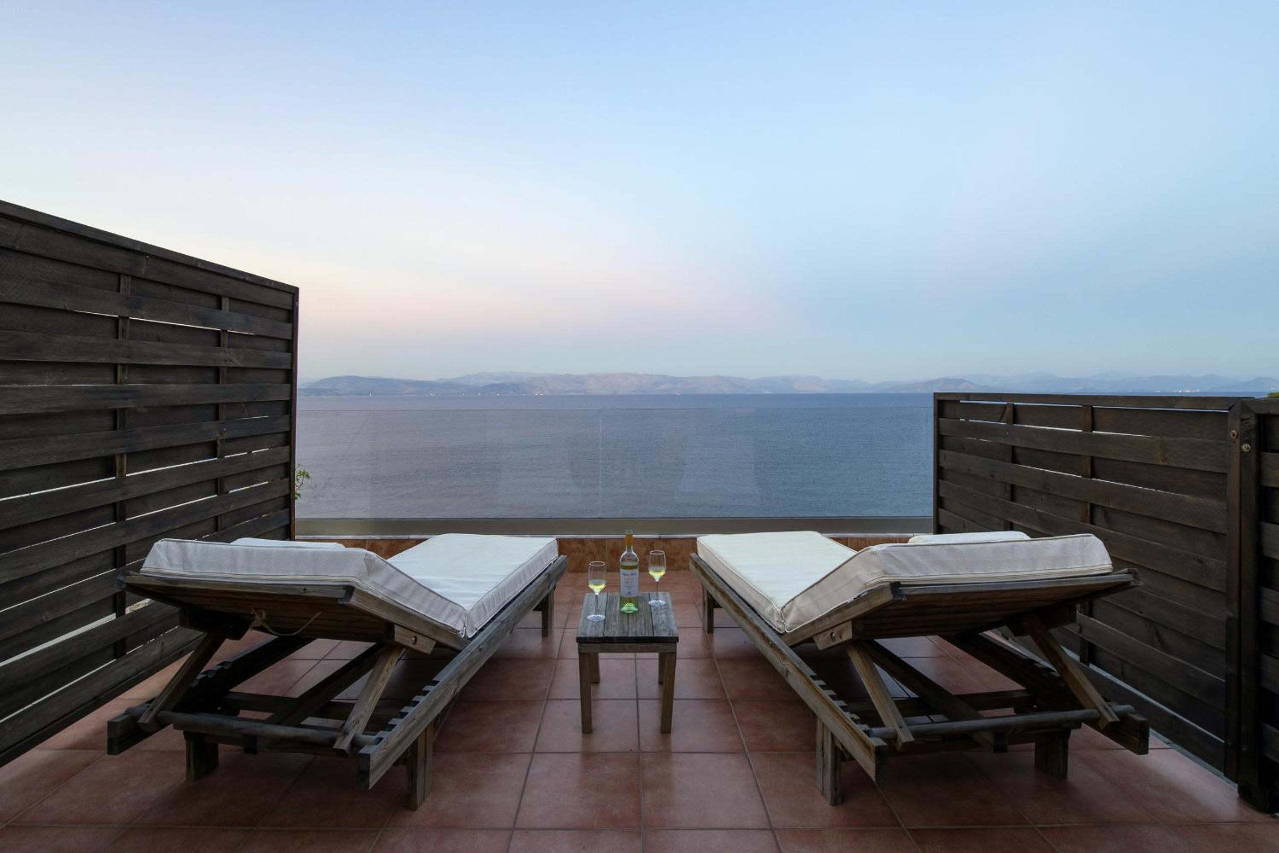 Deluxe Double or Twin Room with Sea View