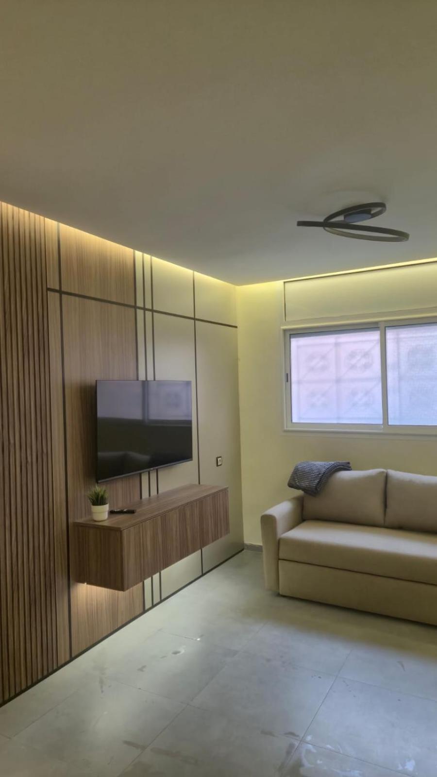 Studio Apartment with King Bed