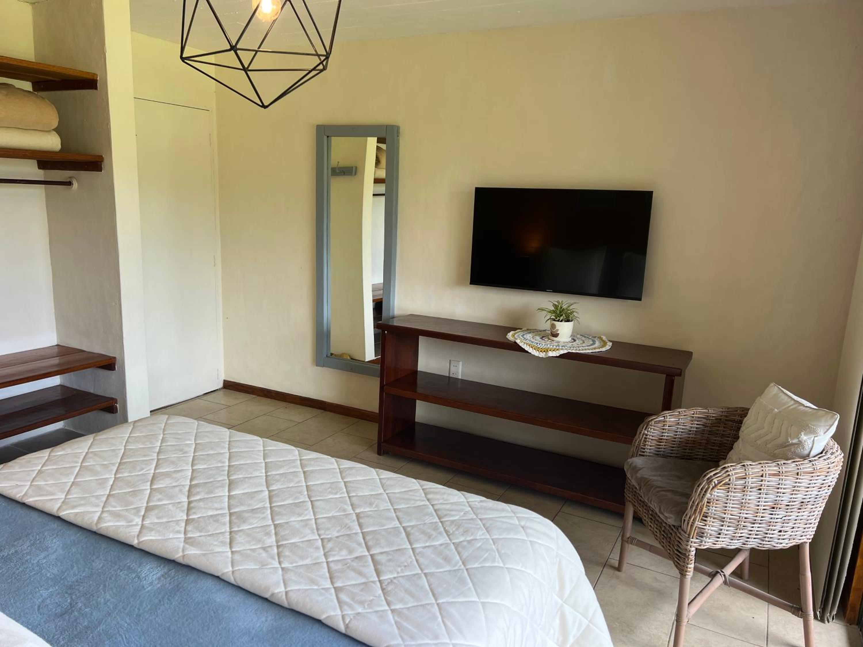 Apartment - Ground Floor photo 2
