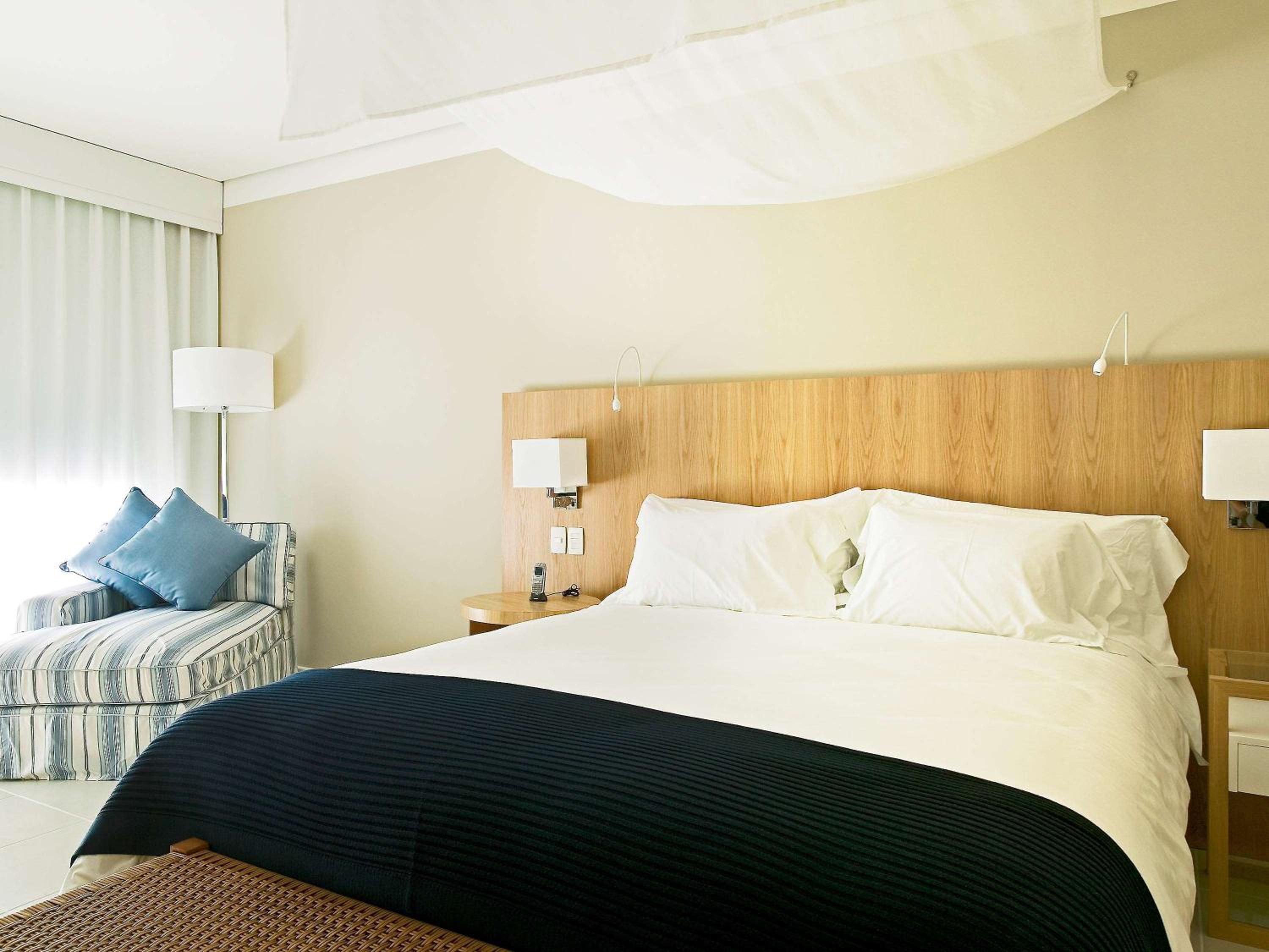 Superior Double Room with Balcony and Sea or Pool View photo 3
