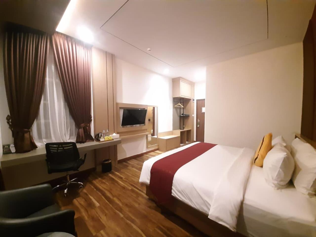 Large Double Room photo 2
