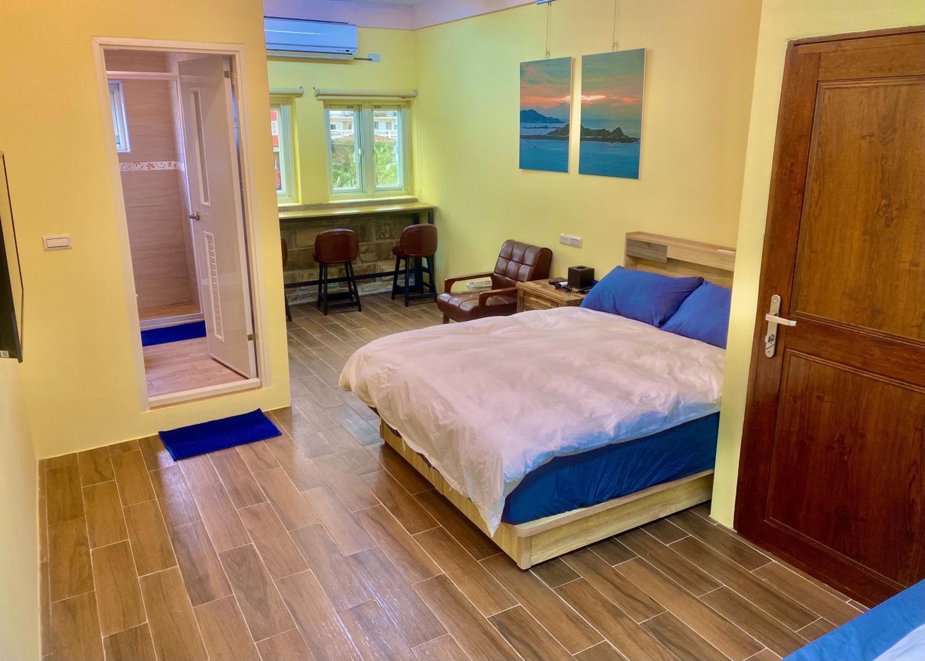 Triple Room with Private Bathroom photo 2