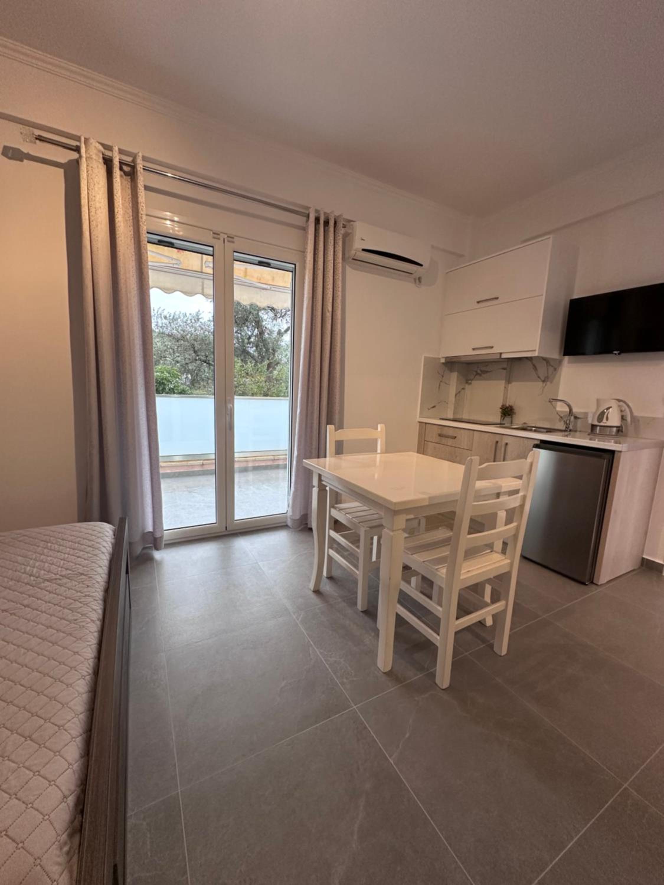 Double Room with Balcony (2 Adults + 1 Child)