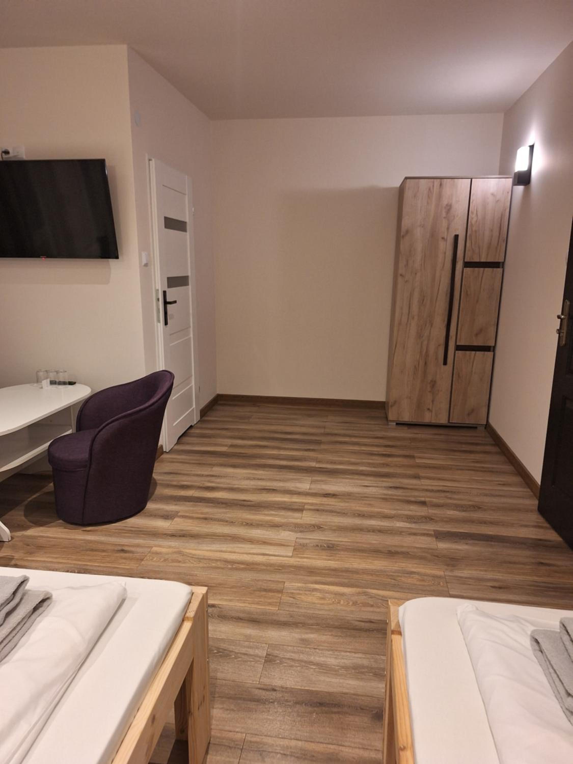 Comfort Triple Room with Shower photo 3
