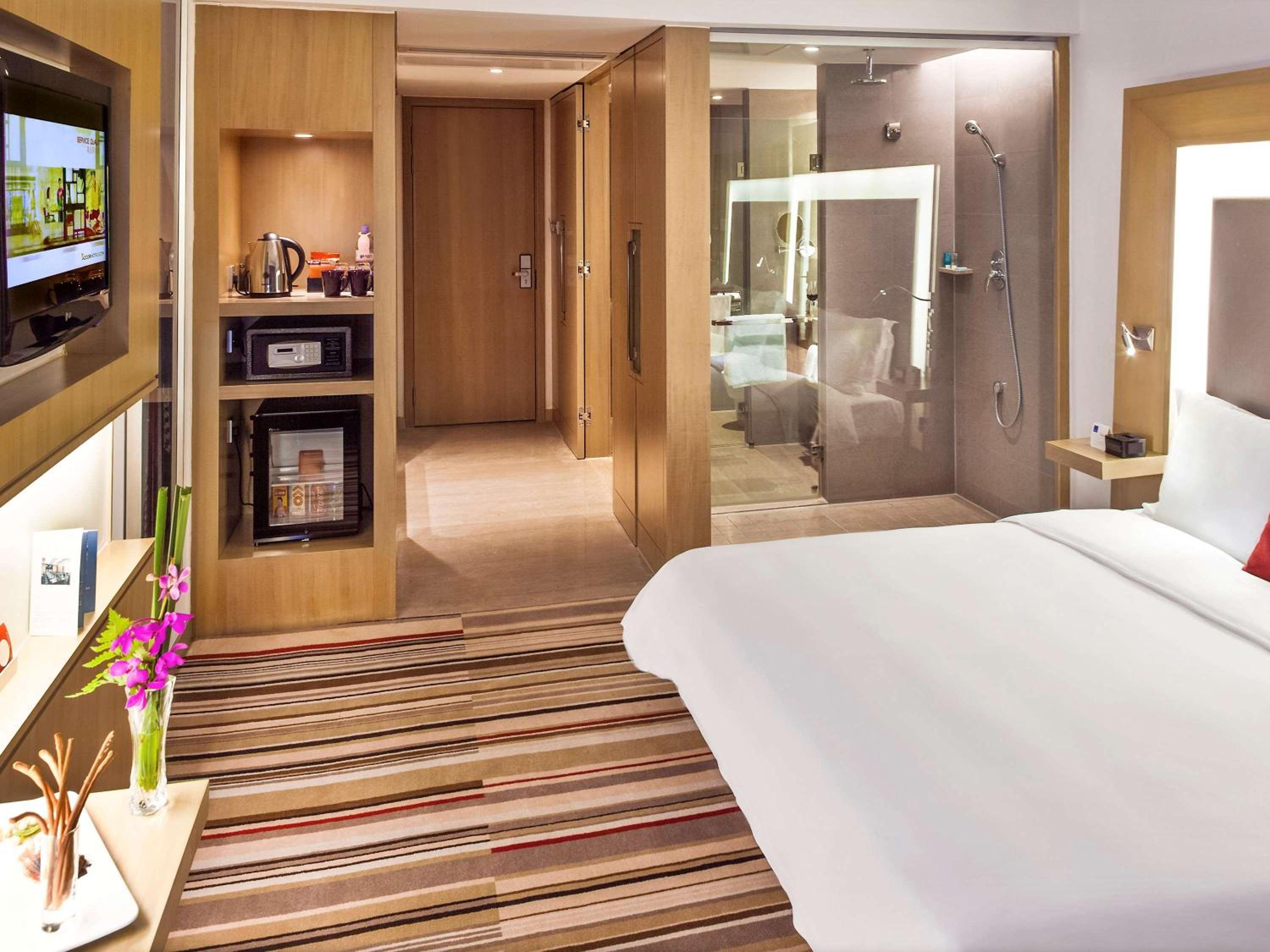 Premier Executive Room with King Bed. - Photo 5