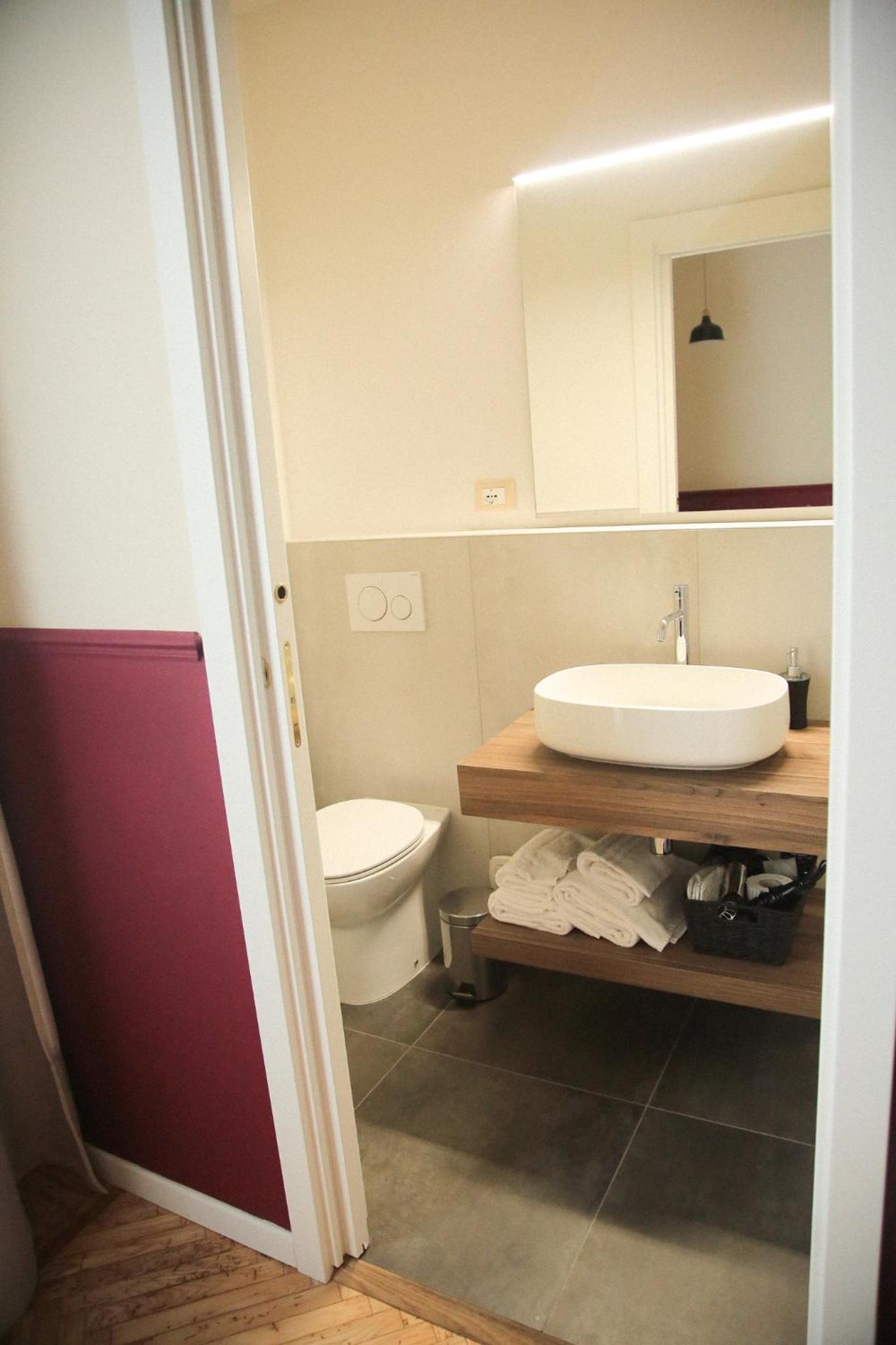 Superior Double Room with Private Bathroom